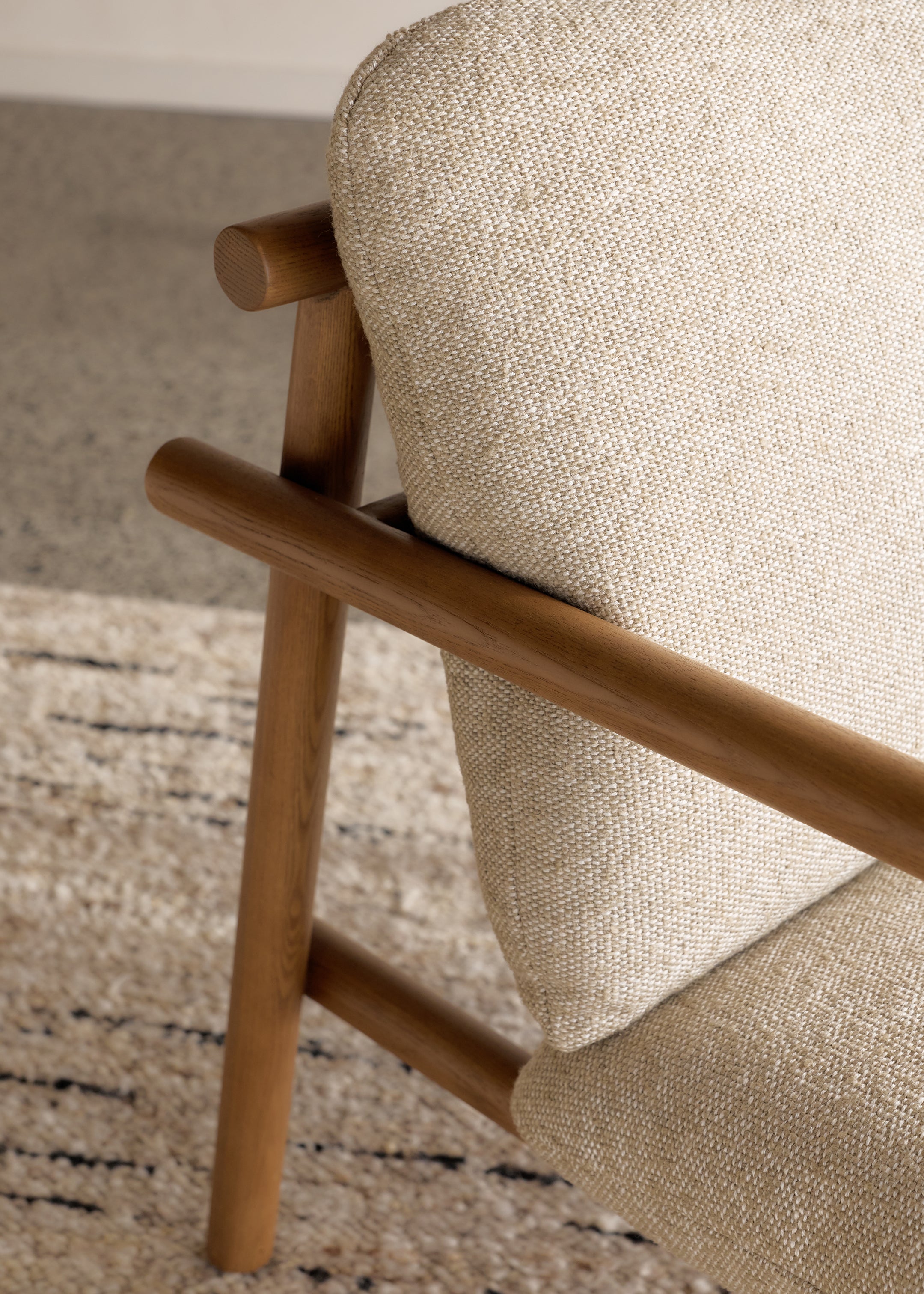Winnie Armchair / Flaxseed