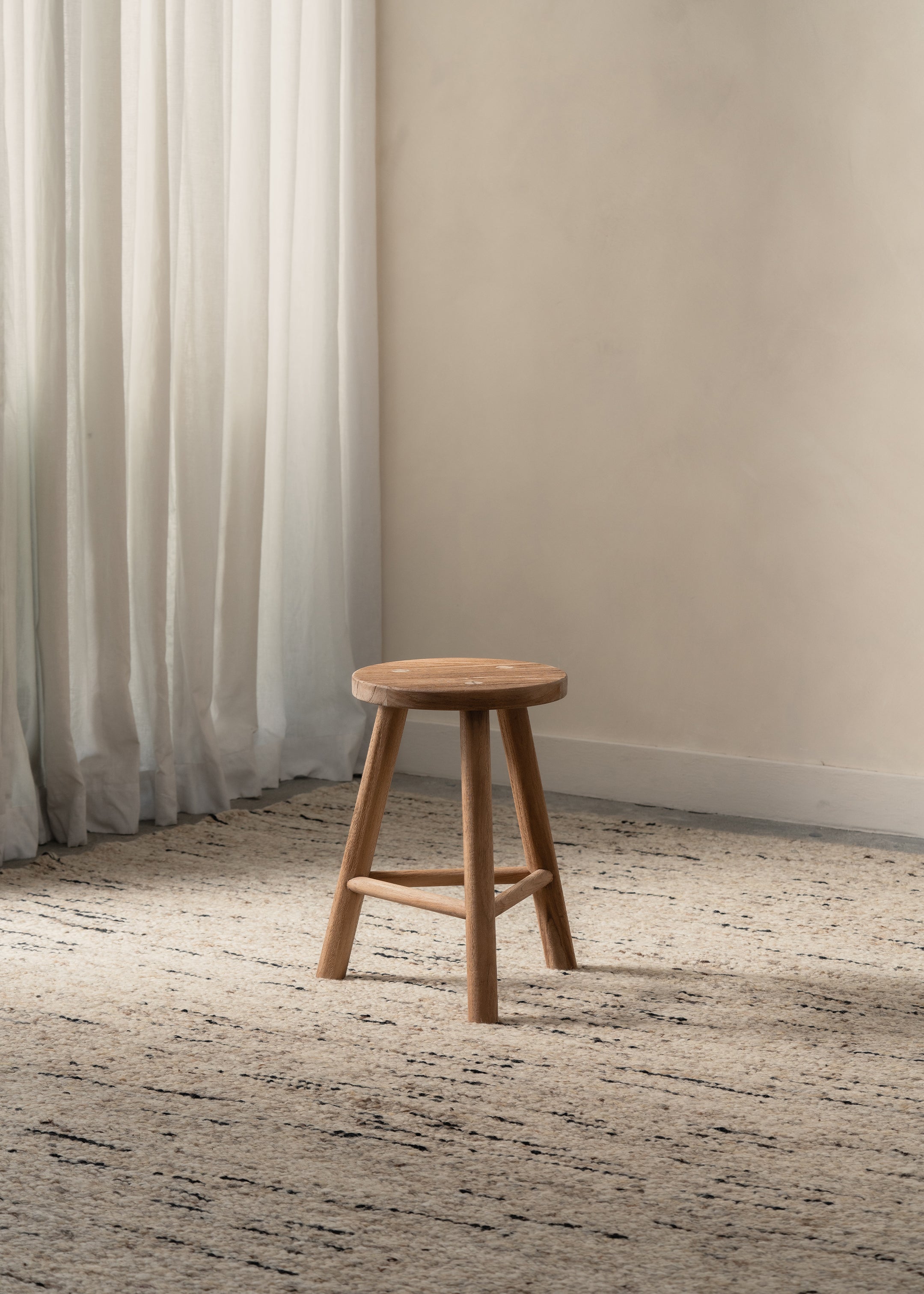 Bodhi Stool / Dark Teak
