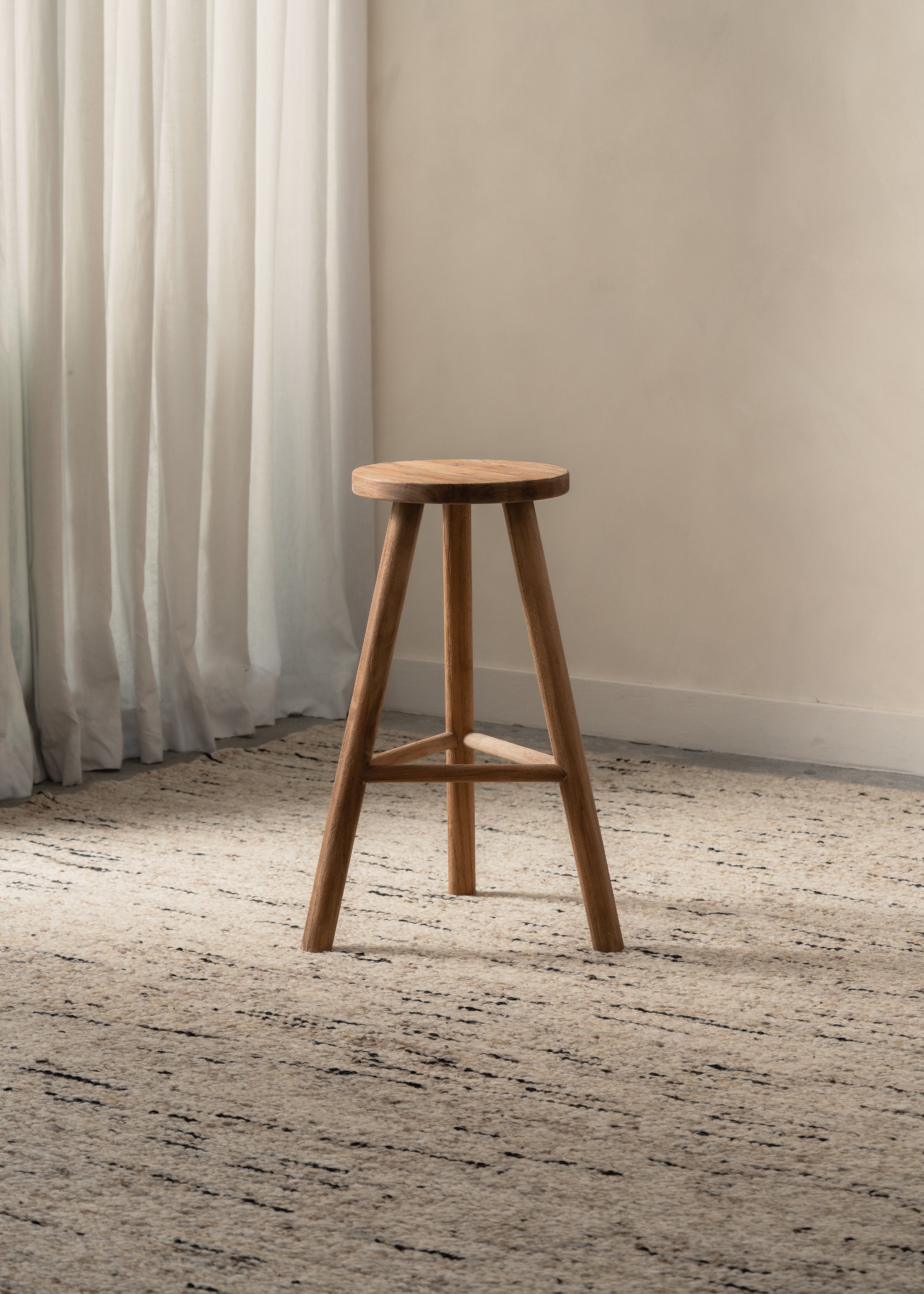 Bodhi Stool / Dark Teak