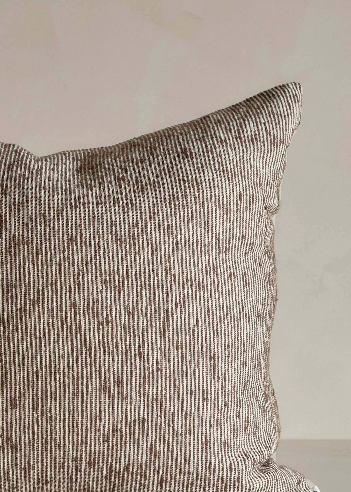 Dalton Cushion Cover / Chocolate