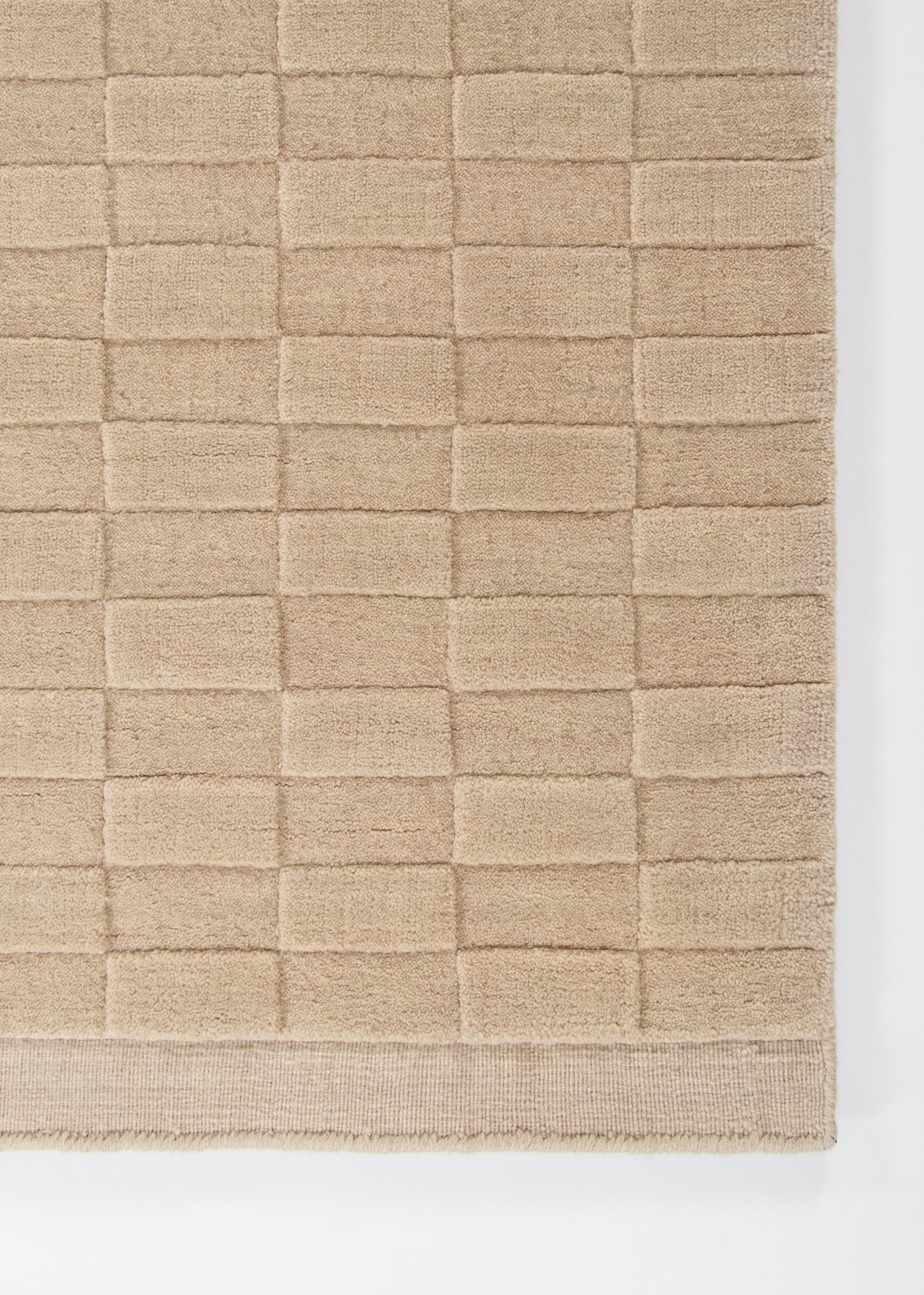Hugo Floor Rug / Almond