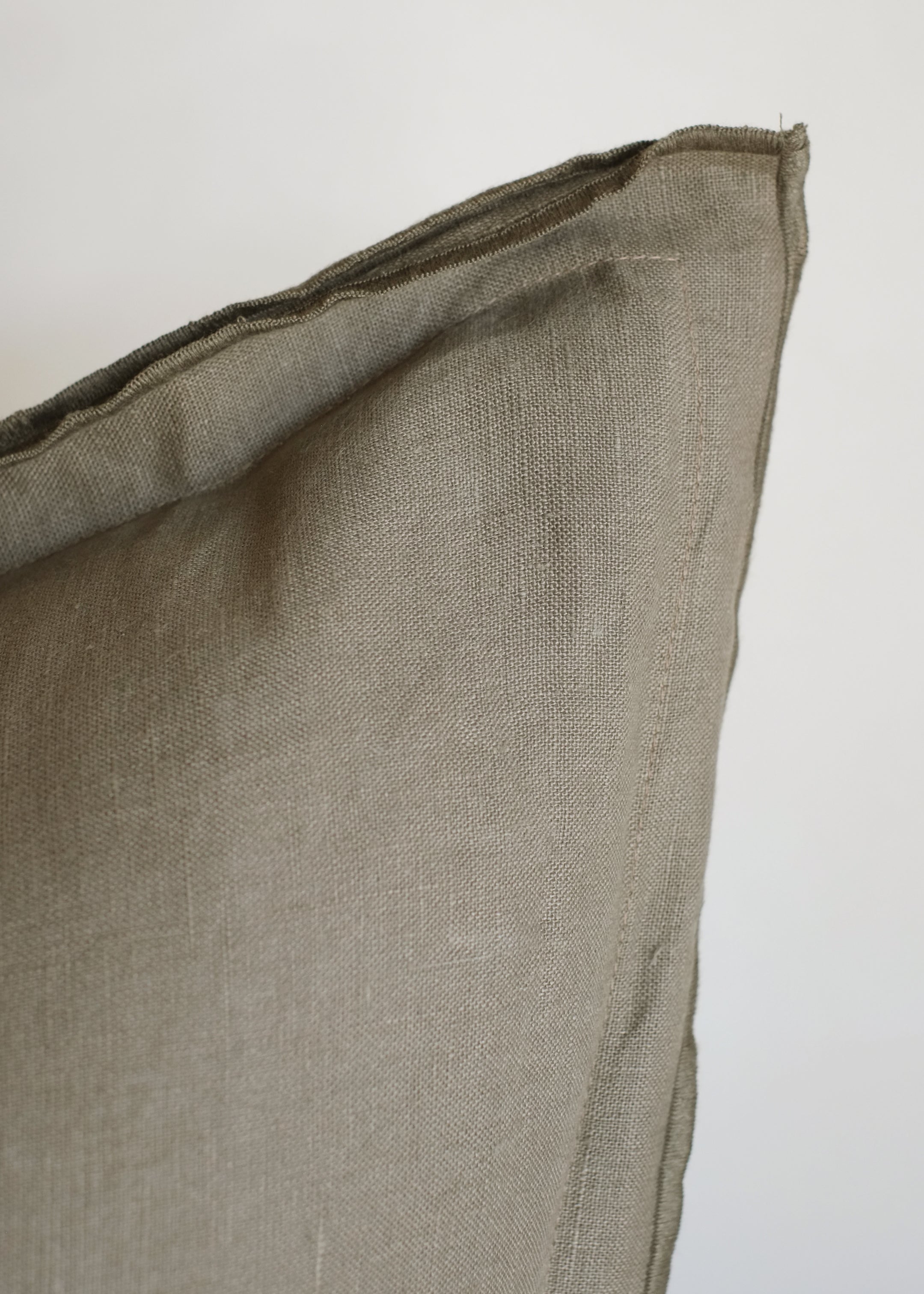 Linden Cushion Cover / Olive