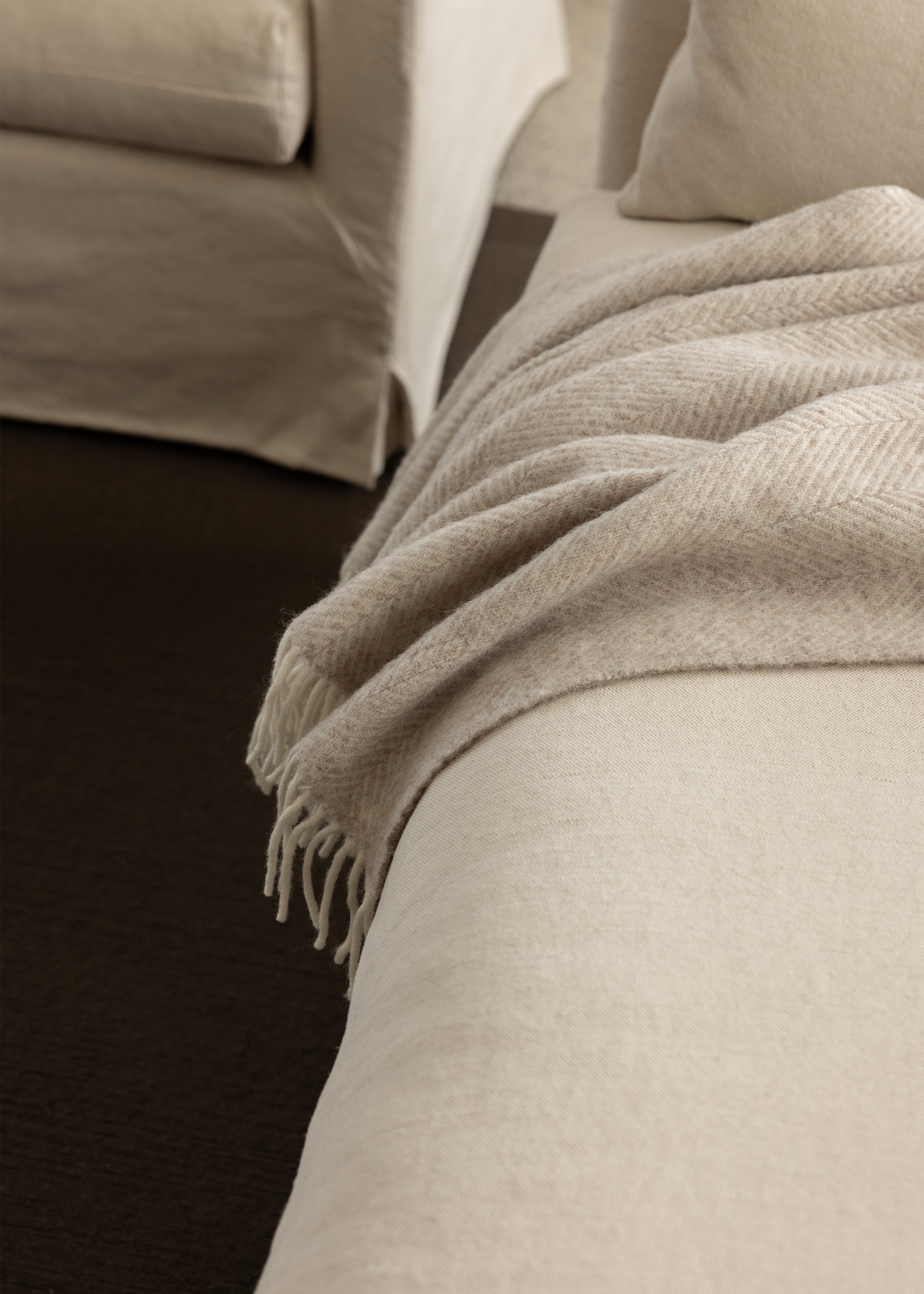 Magnus Wool Throw / Quartz