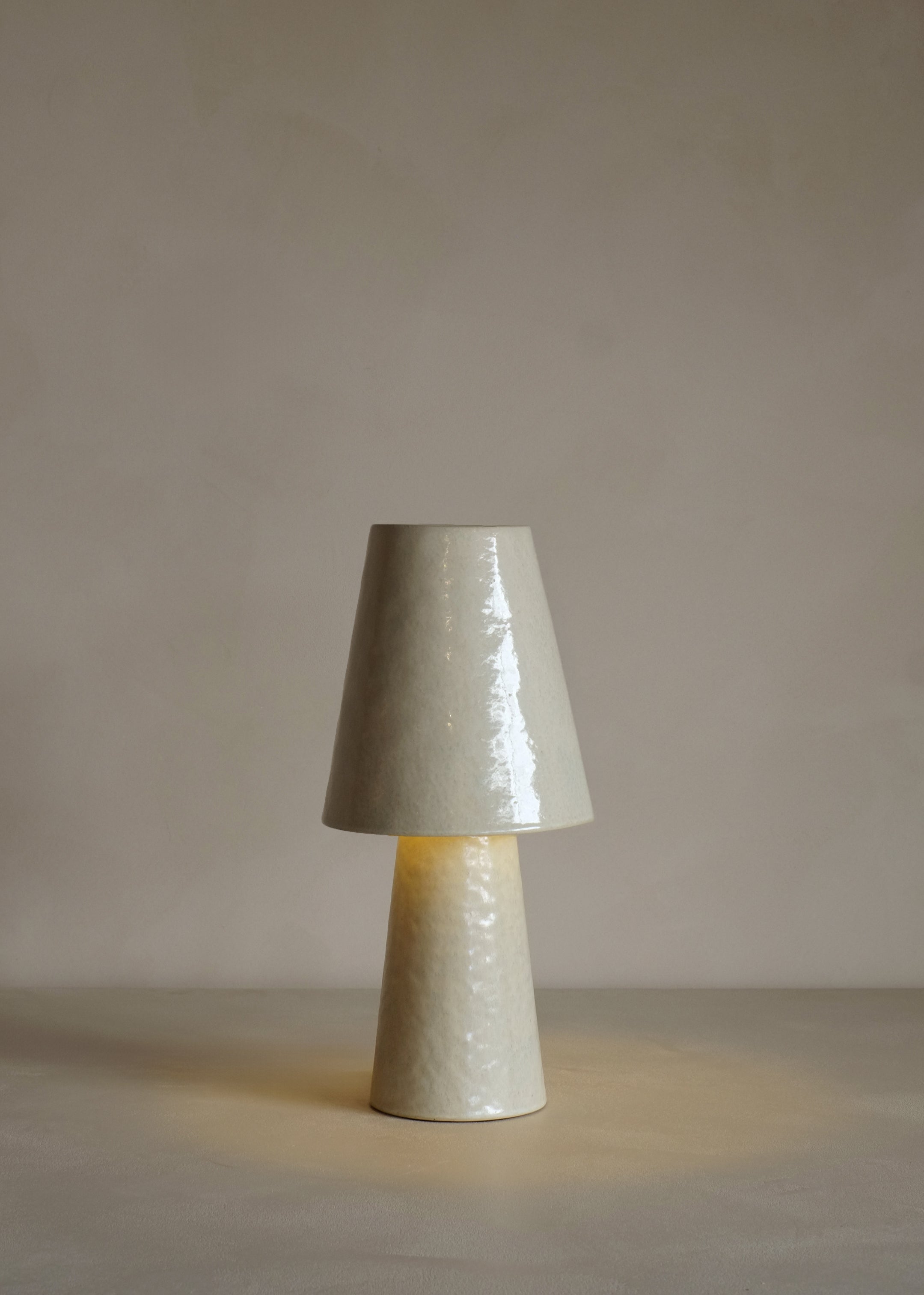 Nelli Table Lamp / Ivory
