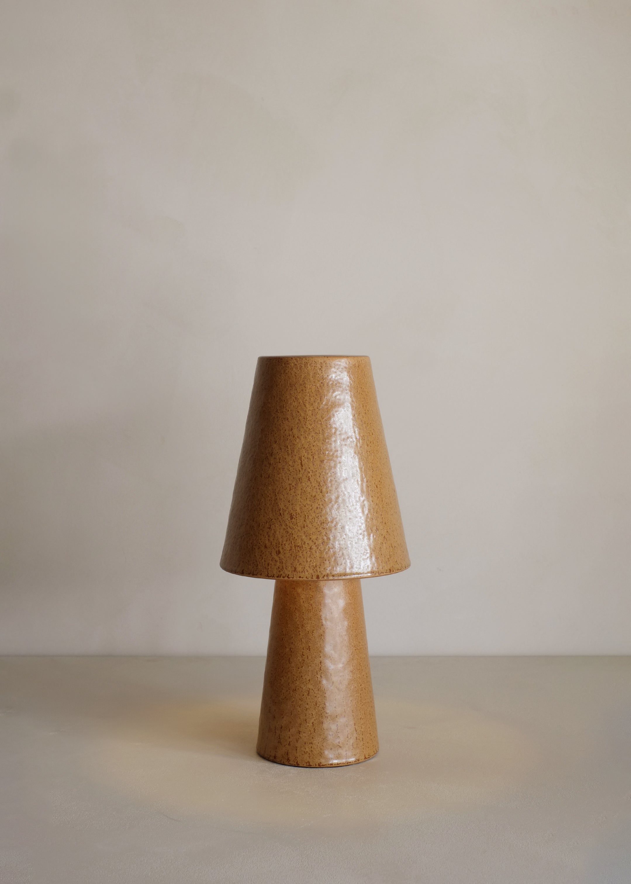 Nelli Table Lamp / Rust