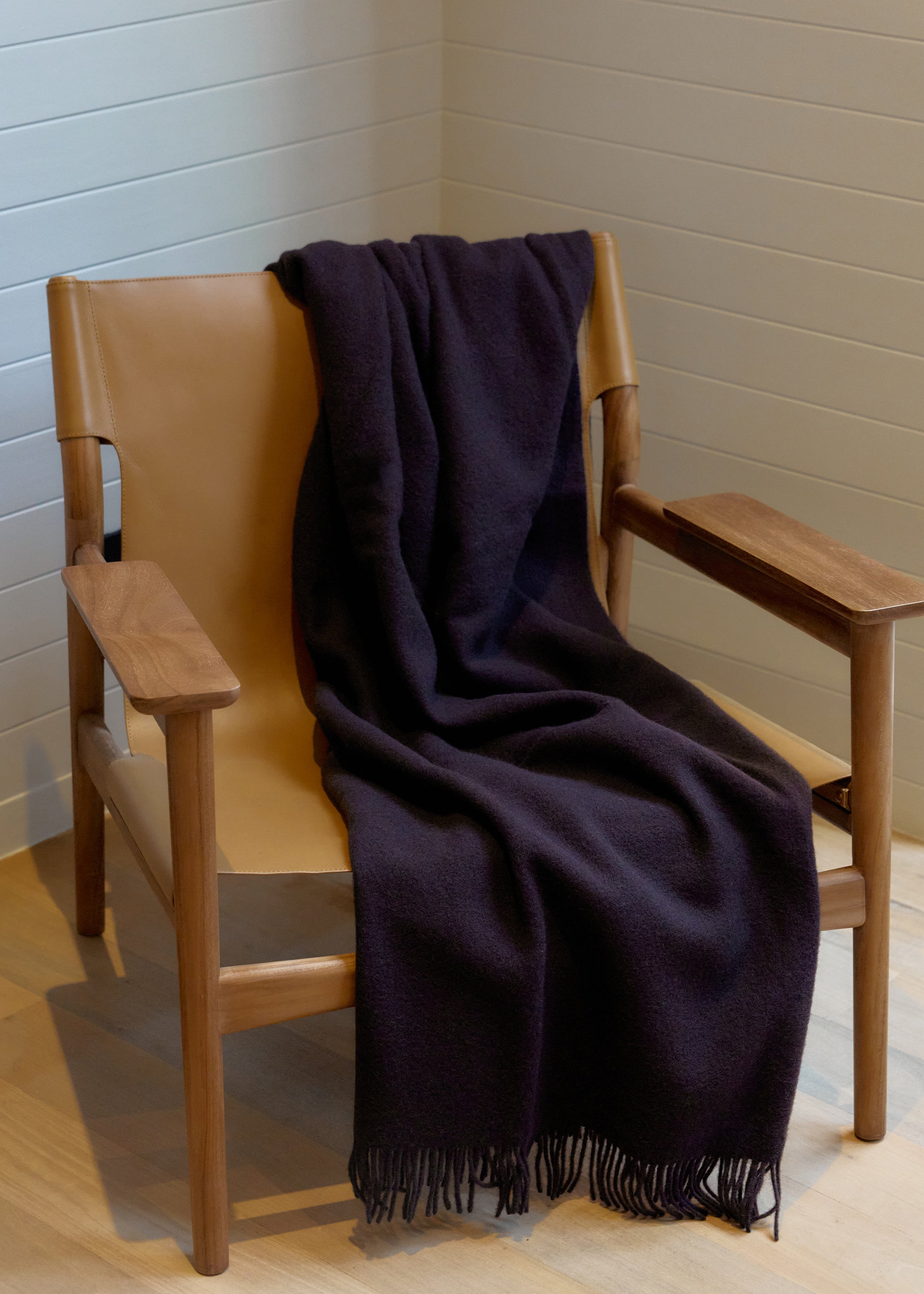 Nevis Throw / Blackberry