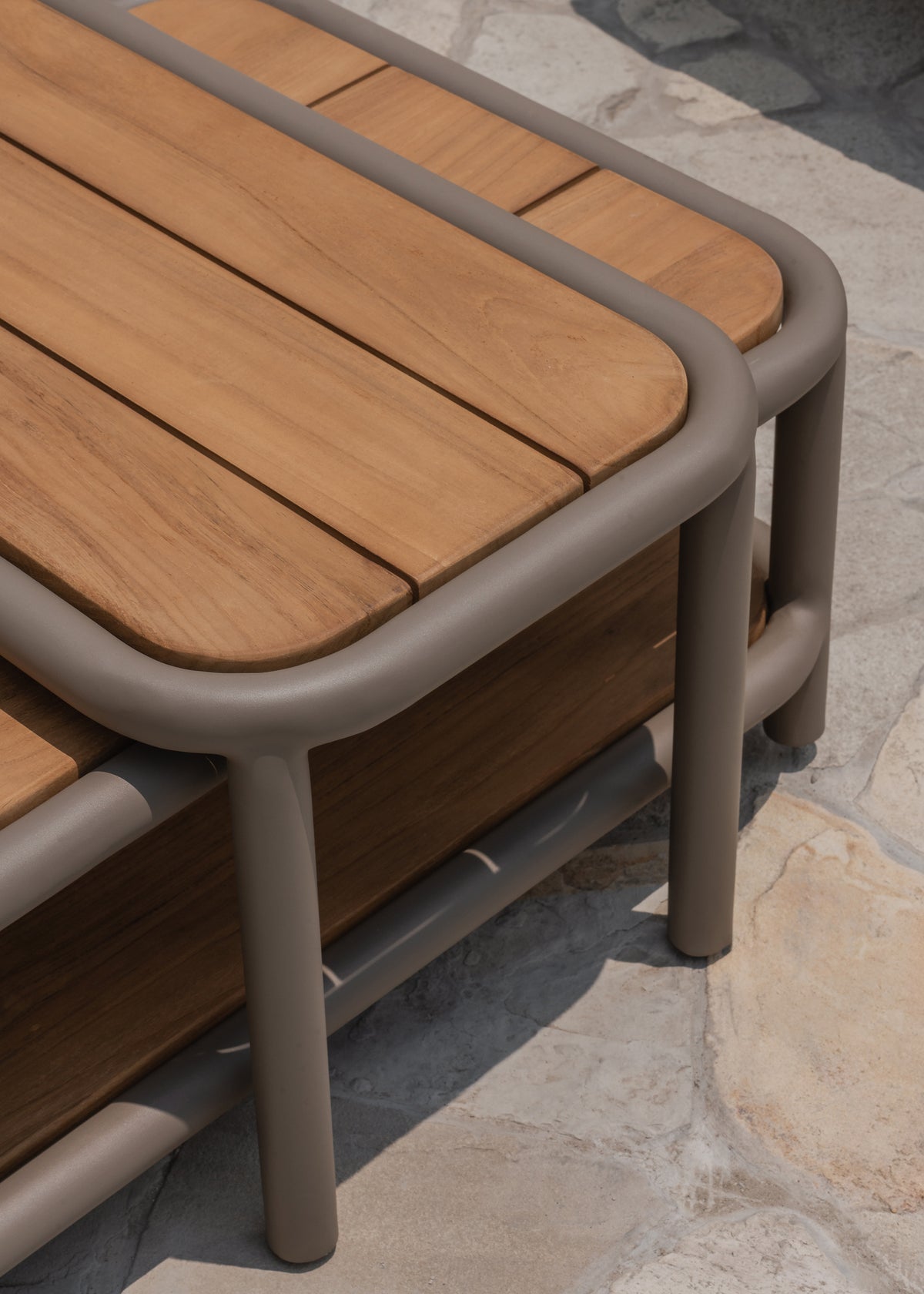Porto Outdoor Coffee Table / Khaki