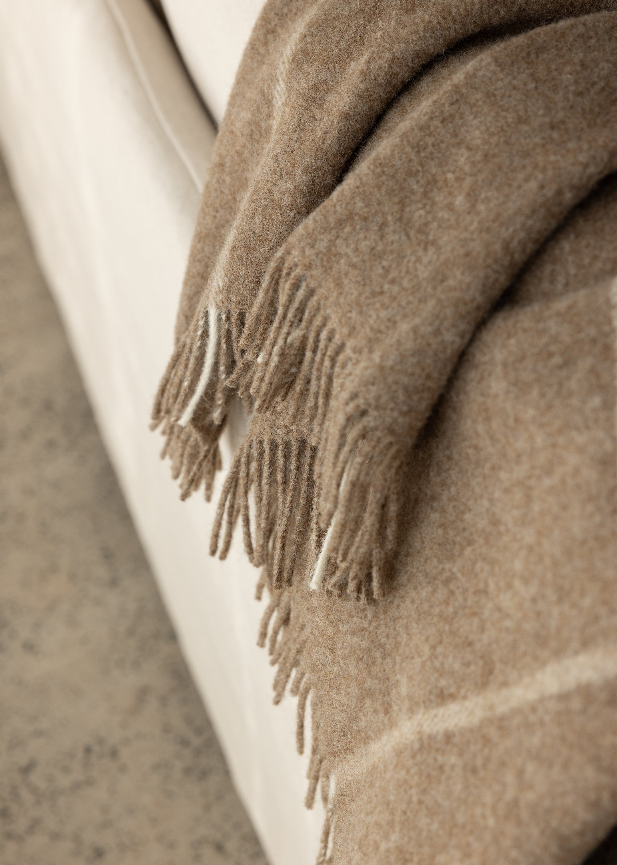 Ranfurly Wool Throw / Oak