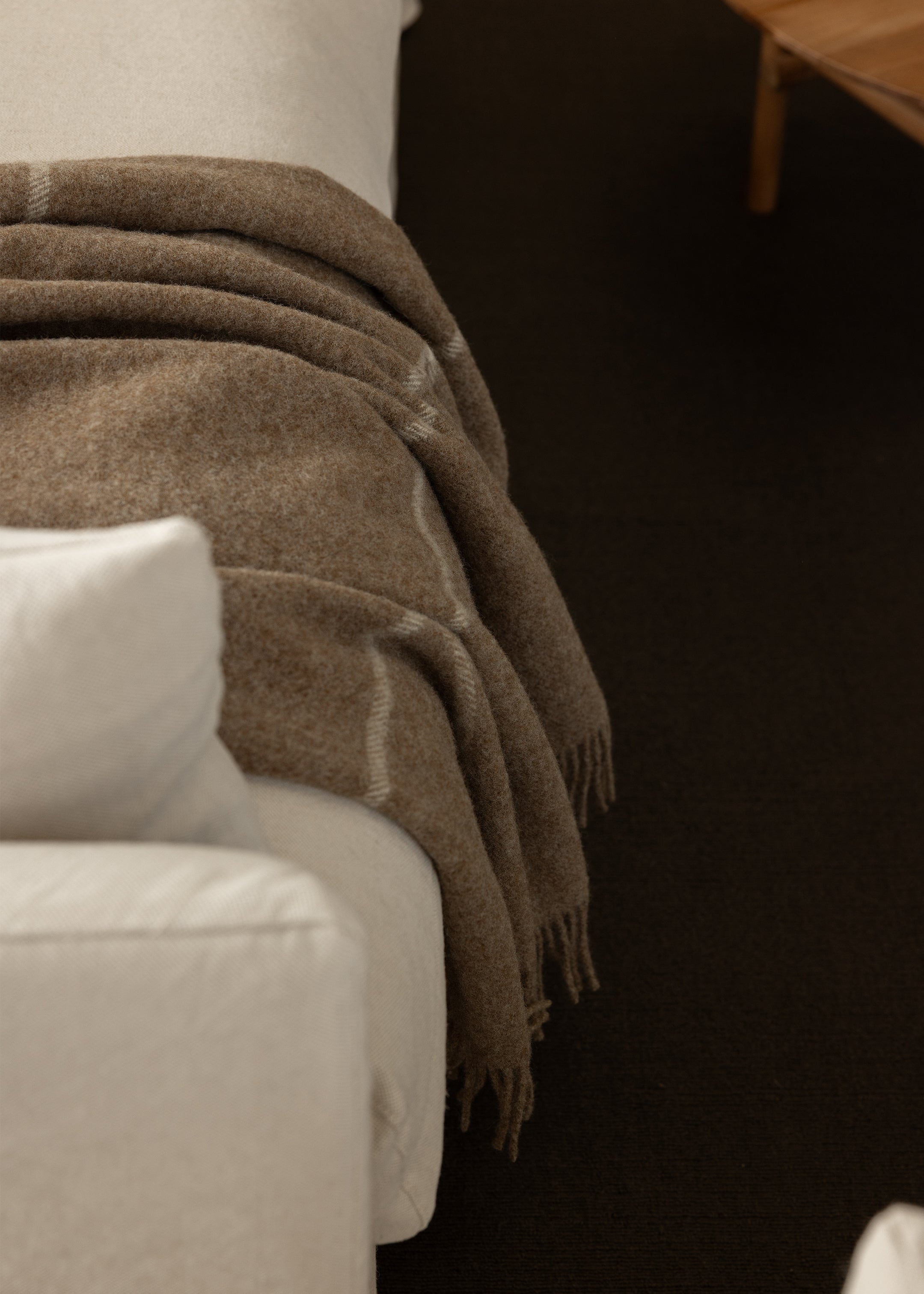 Ranfurly Wool Throw / Oak