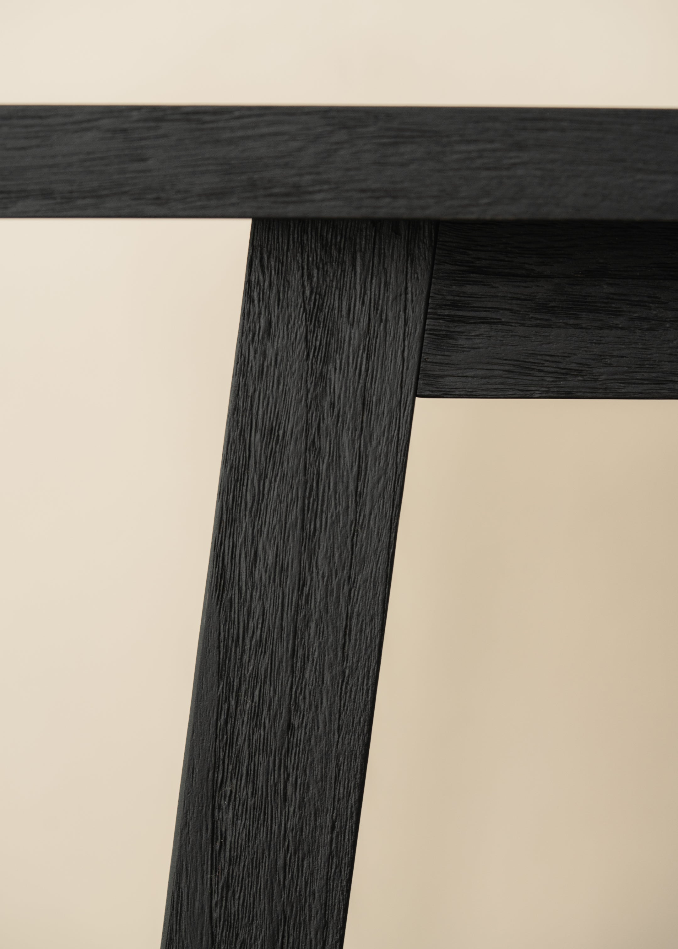 Sadie Console / Black