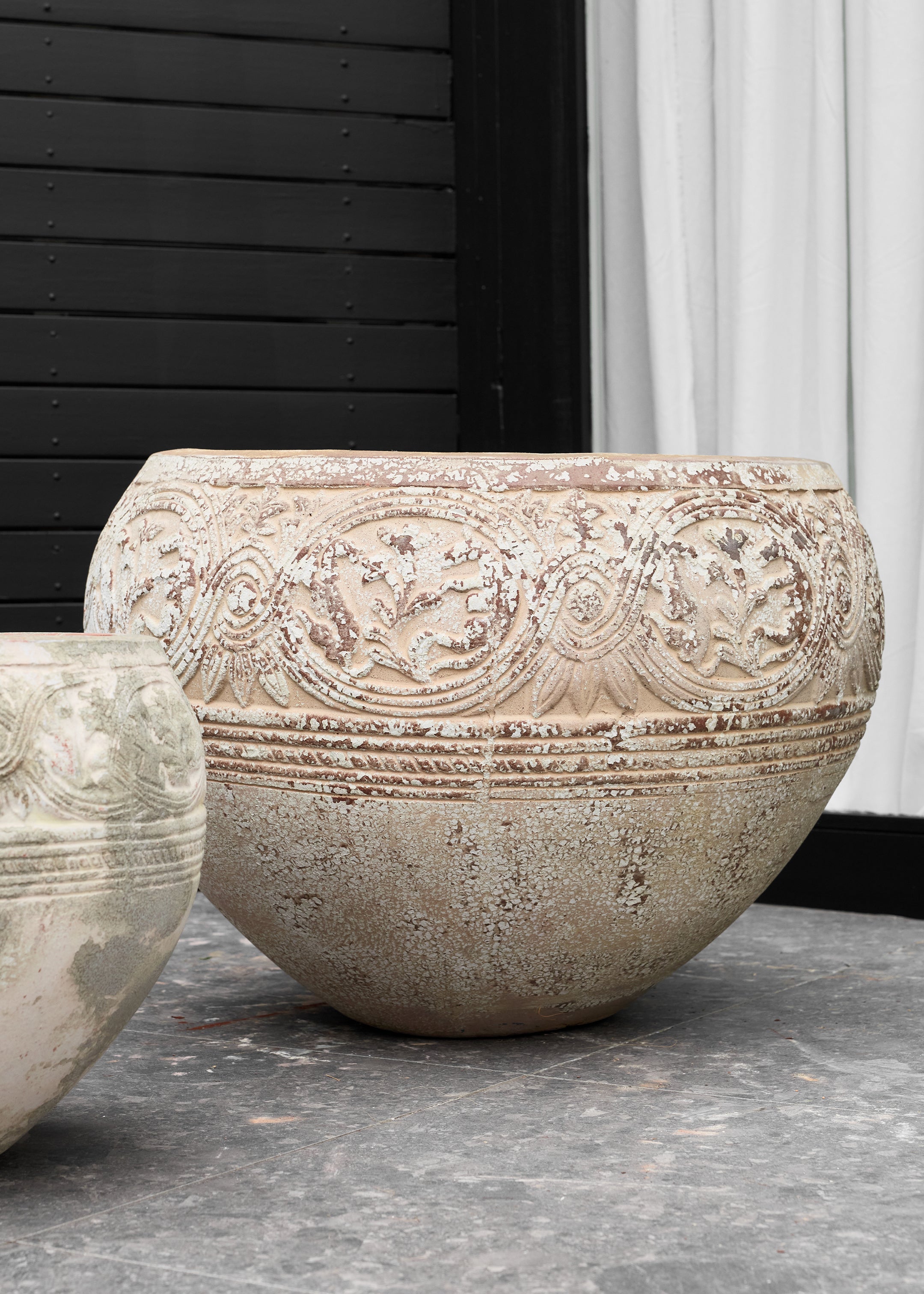 Sumela Antique Pot / Large