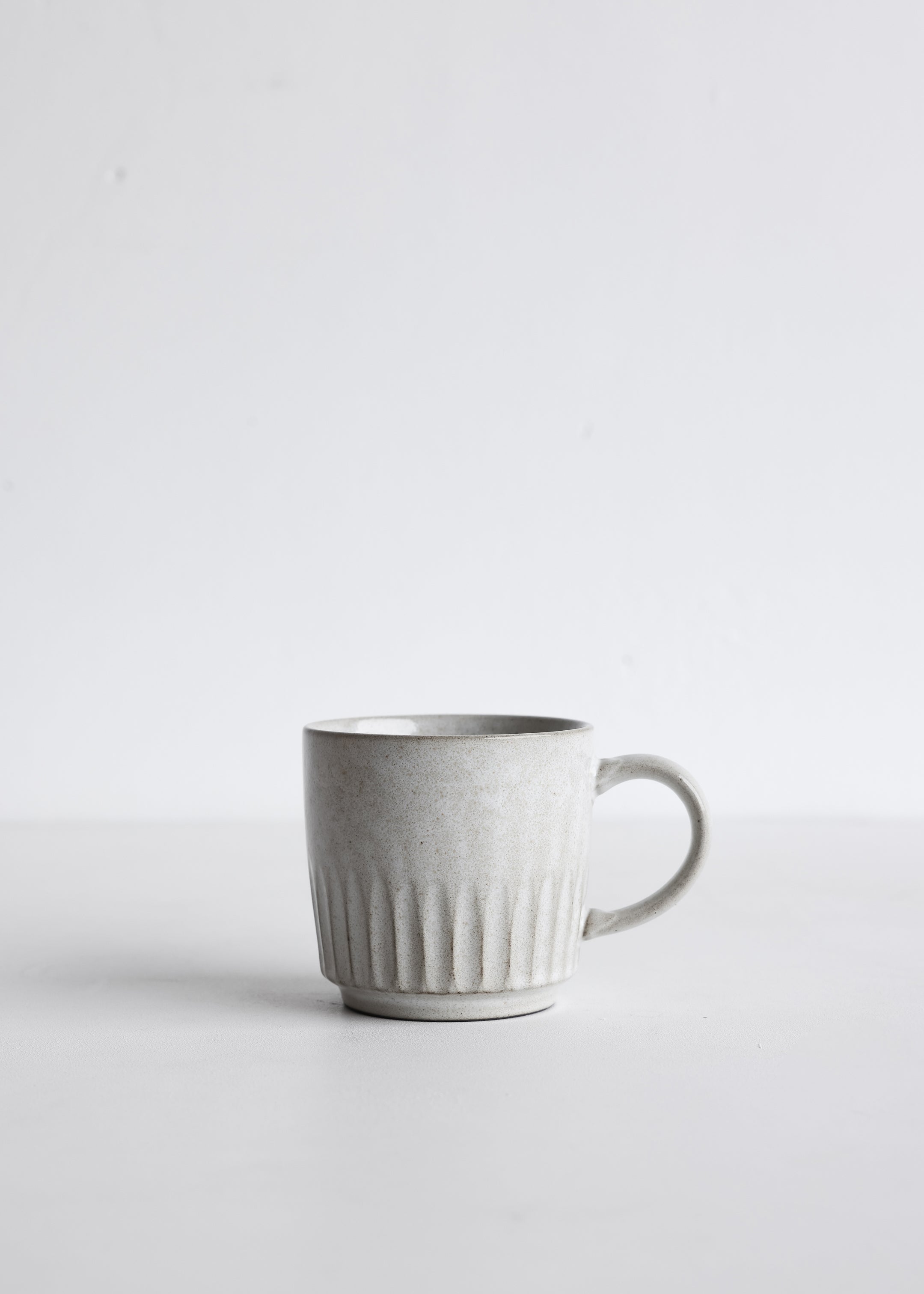Stoneware Mug Ridges / White