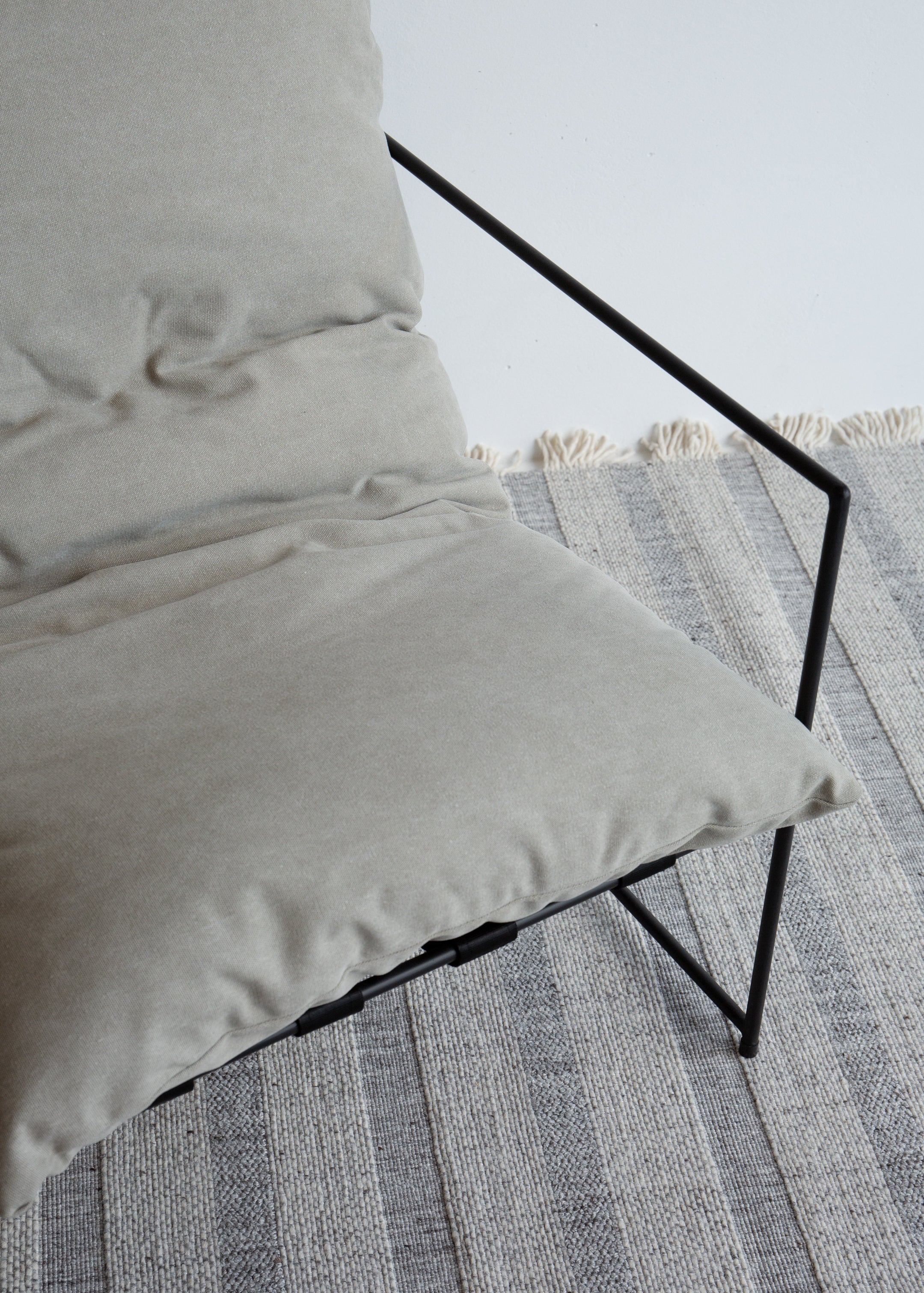 Lauro Occasional Chair / Desert Linen