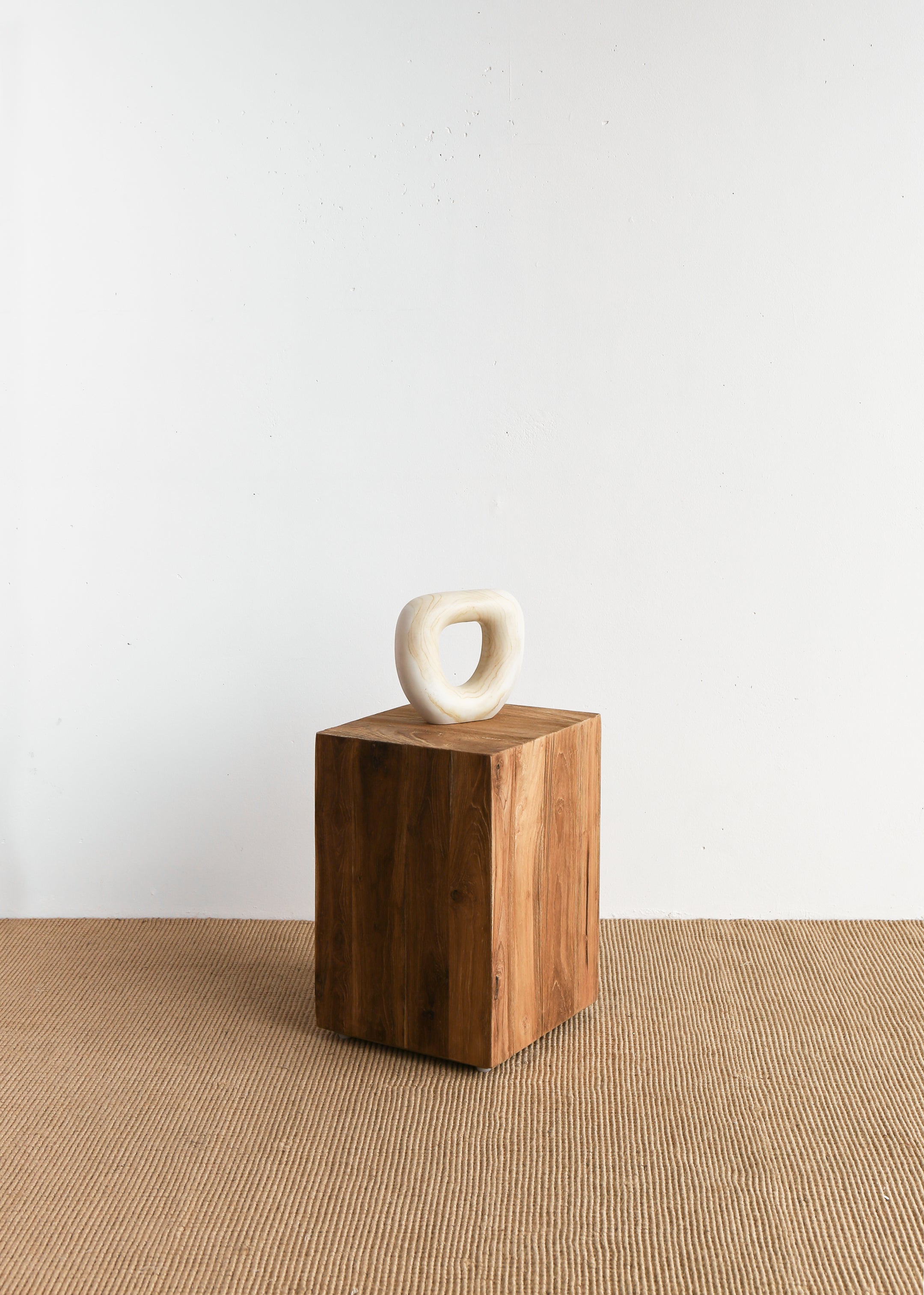Teak Plinth / Small / Natural