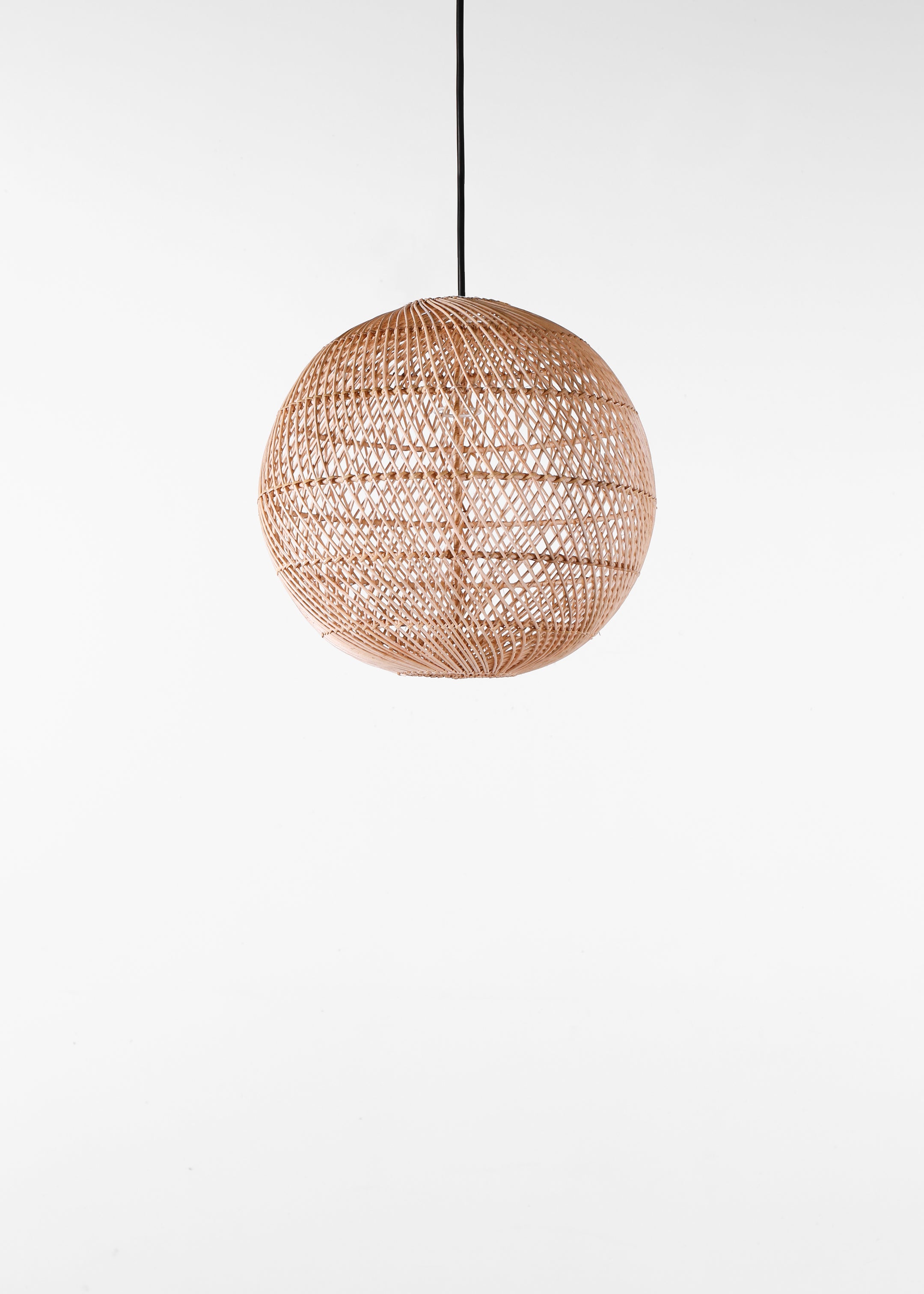 Globe Pendant / Natural