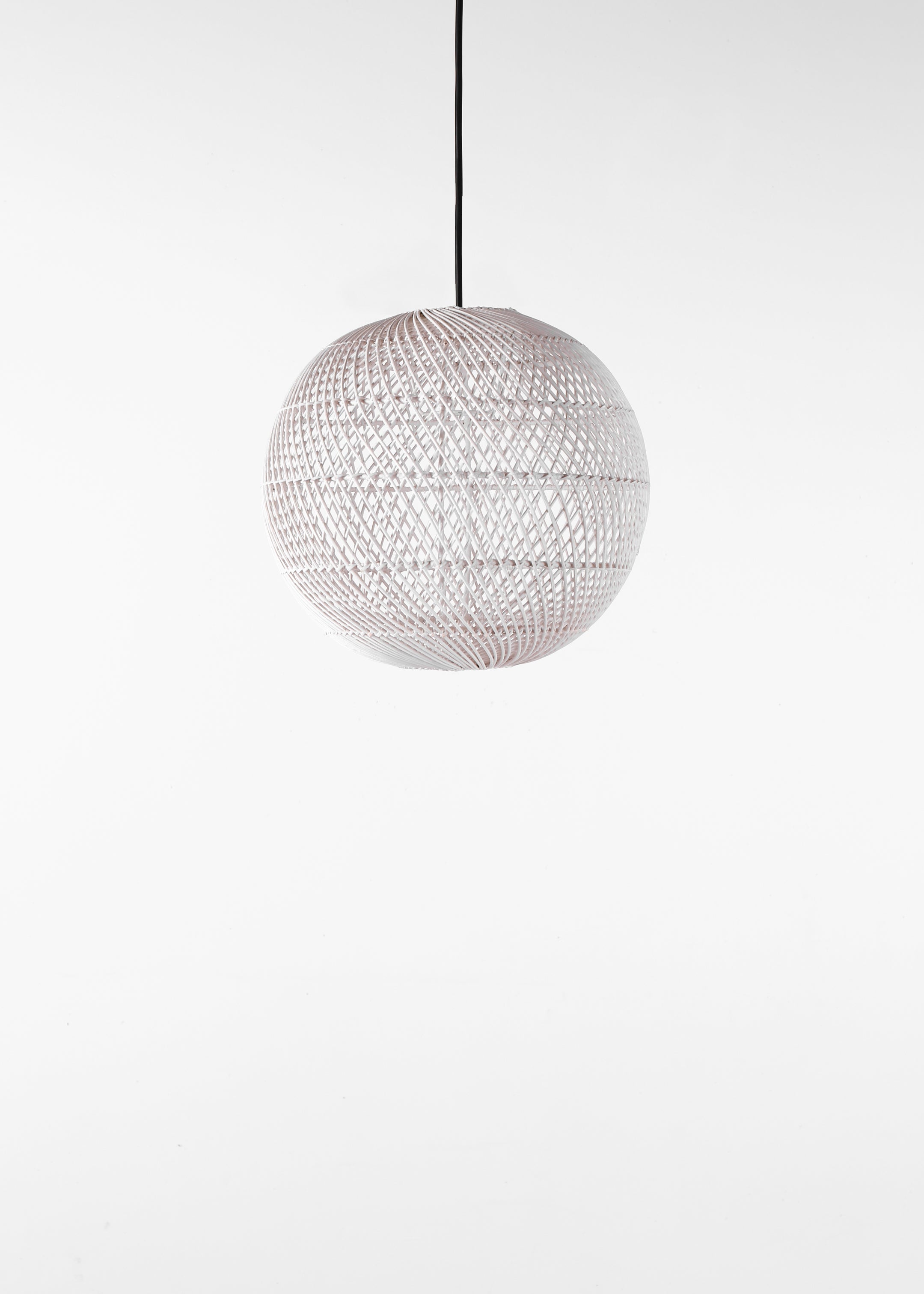 Globe Pendant Small / White