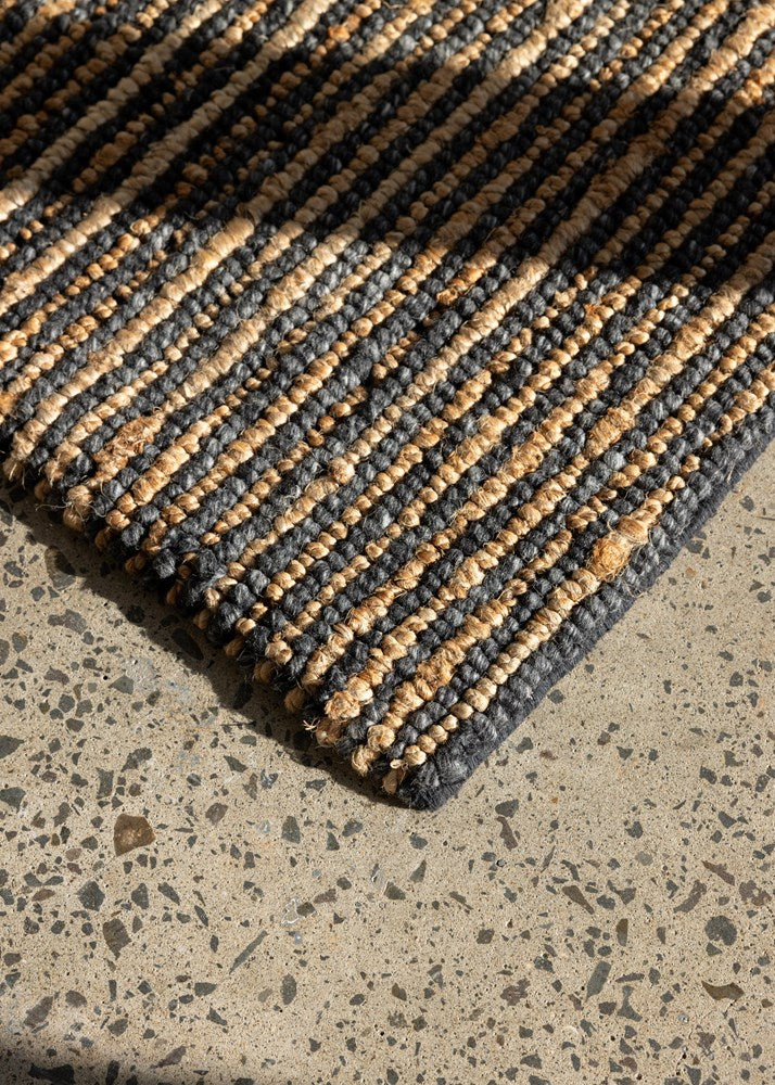 Lima Entrance Mat / Charcoal