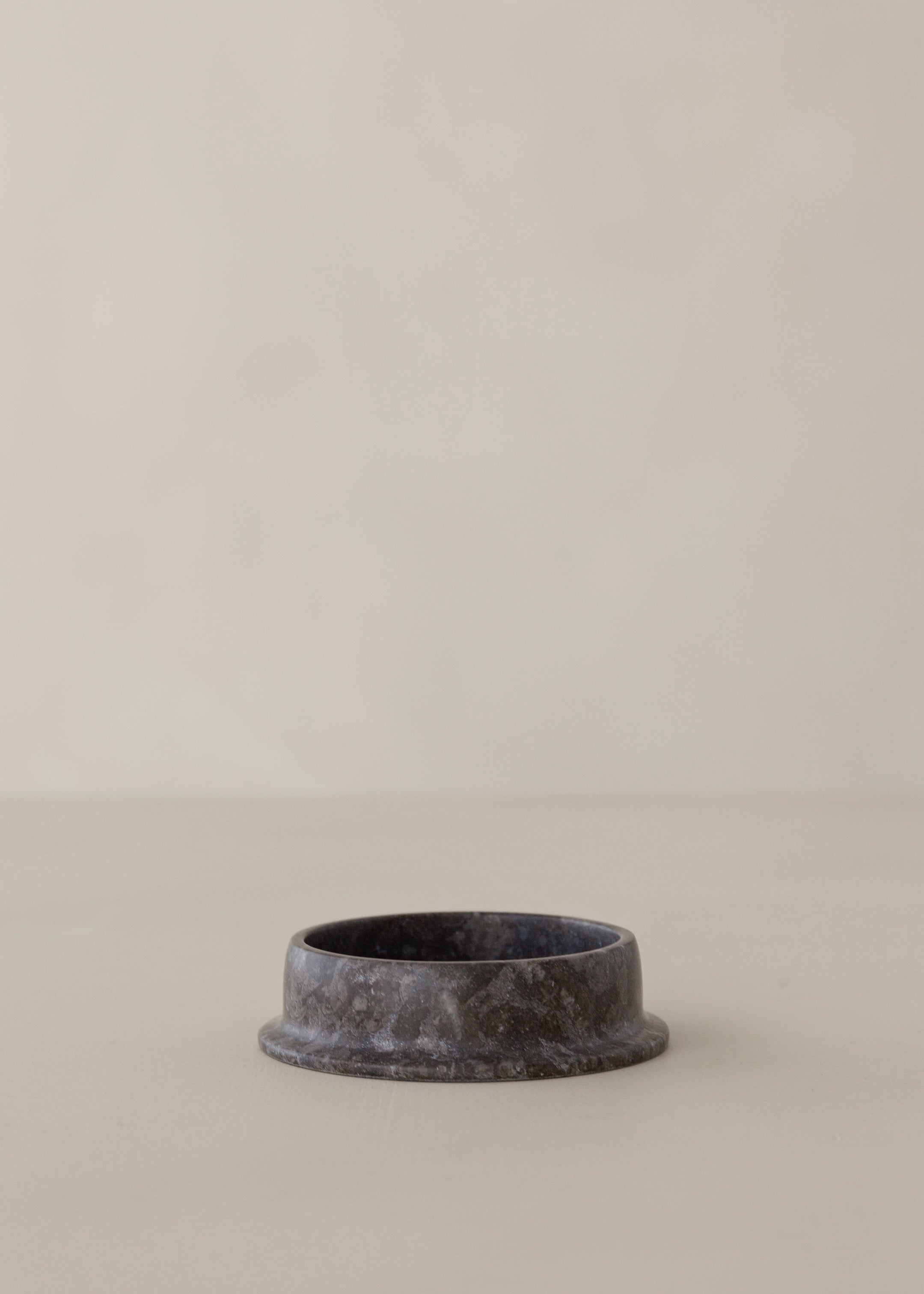 Aki Marble Candle Holder / Black