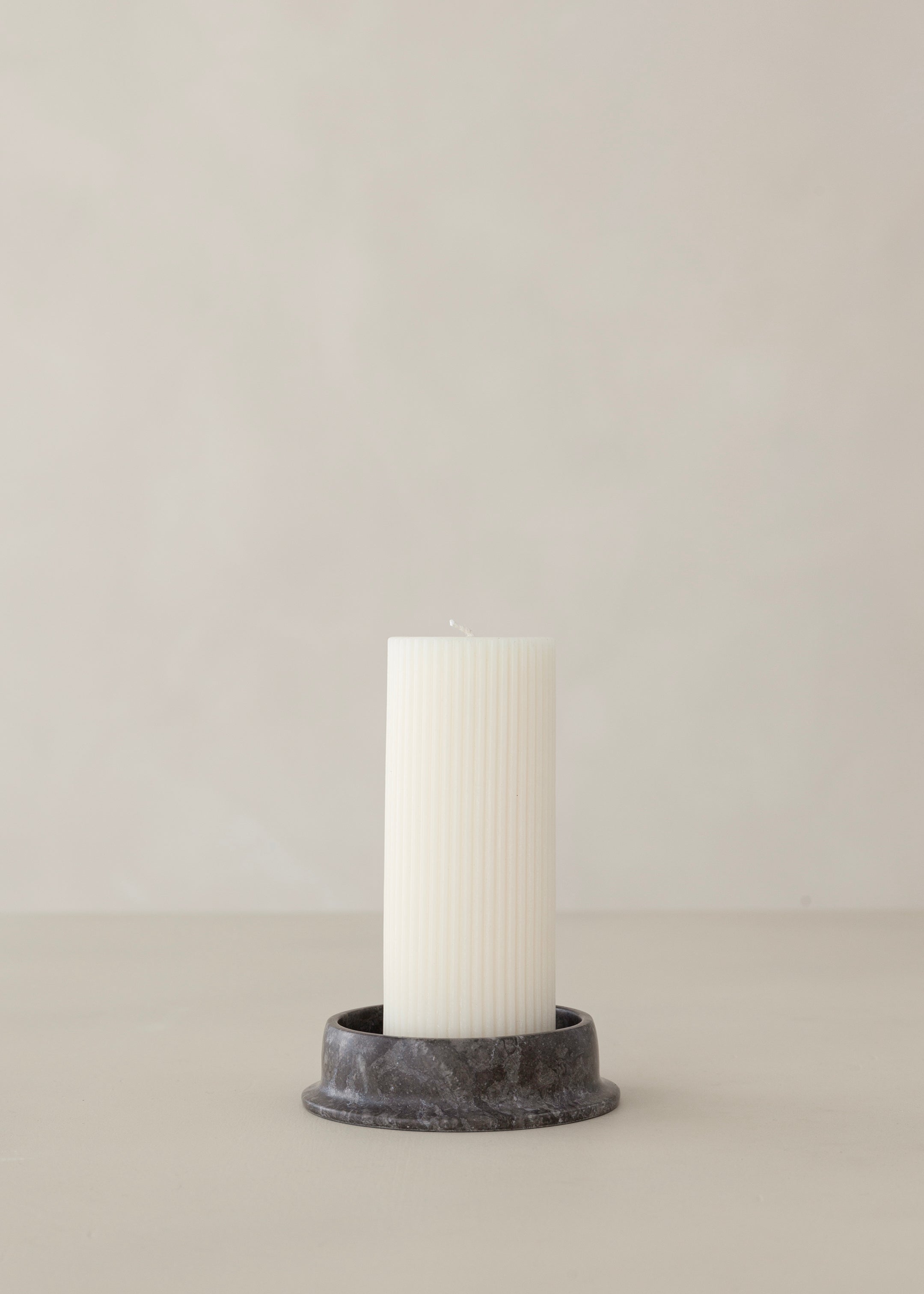 Aki Marble Candle Holder / Black