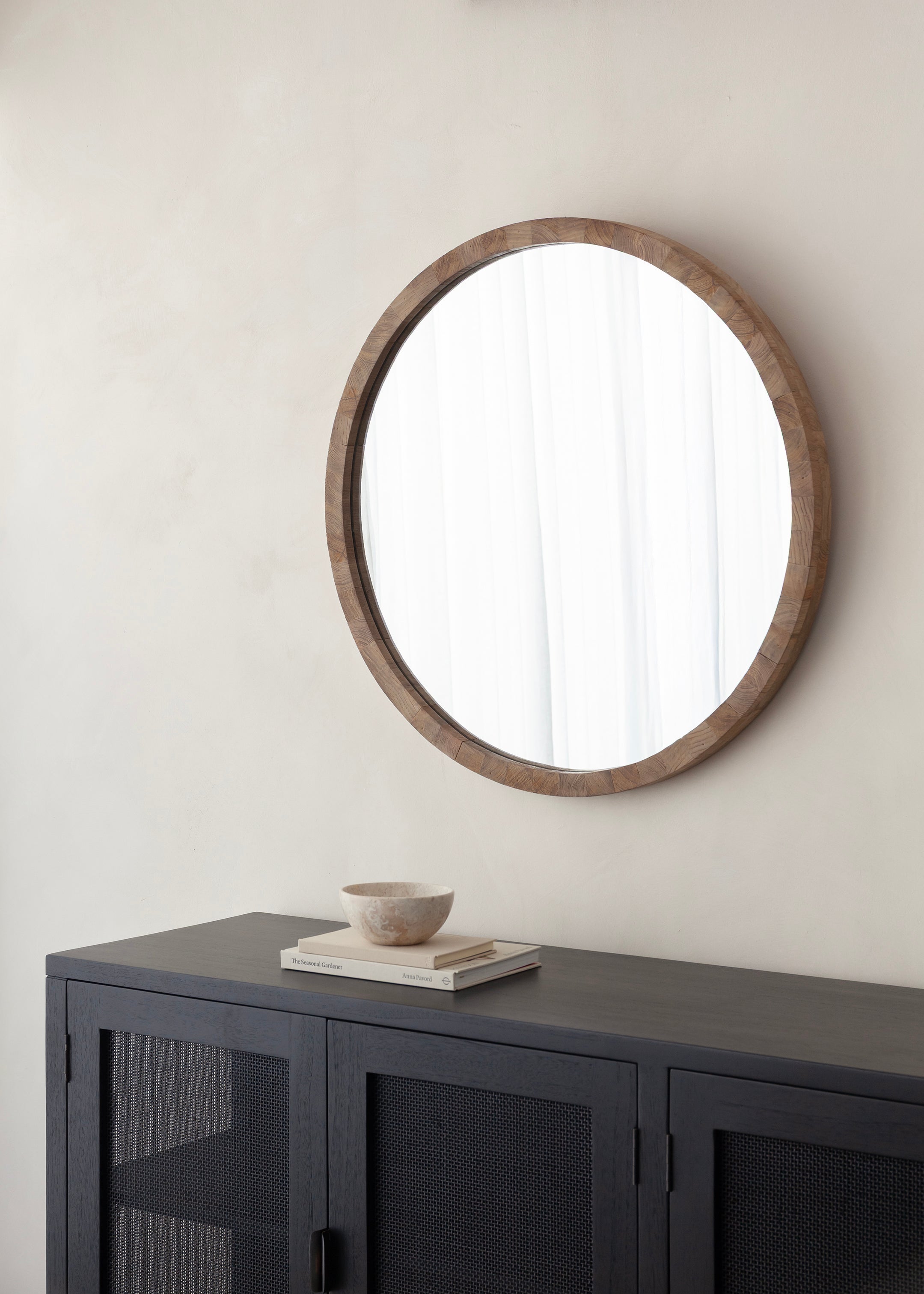 Aura Wall Mirror / Natural
