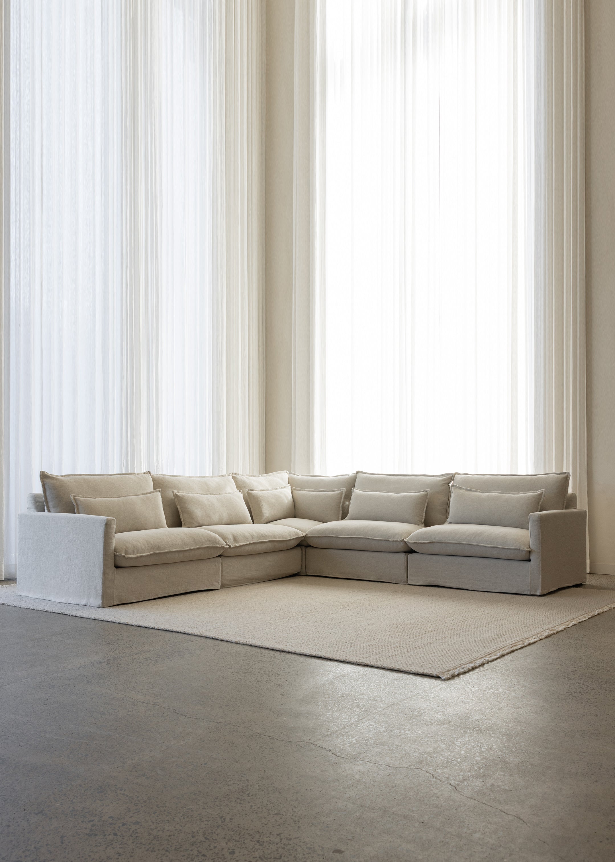 Benny Sectional Sofa / 5-Piece Corner