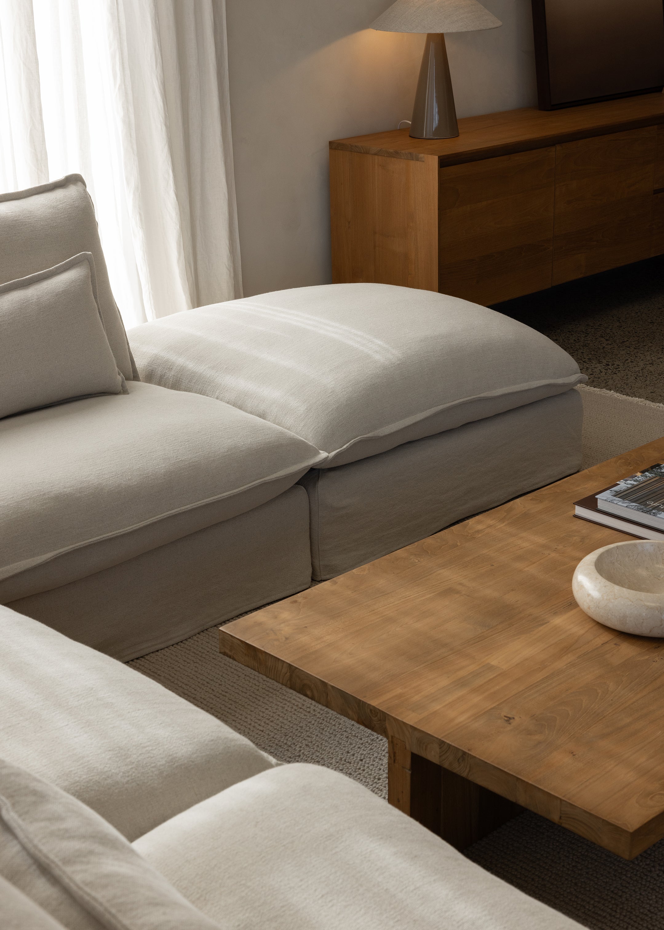 Benny Sectional Sofa / 5-Piece Ottoman