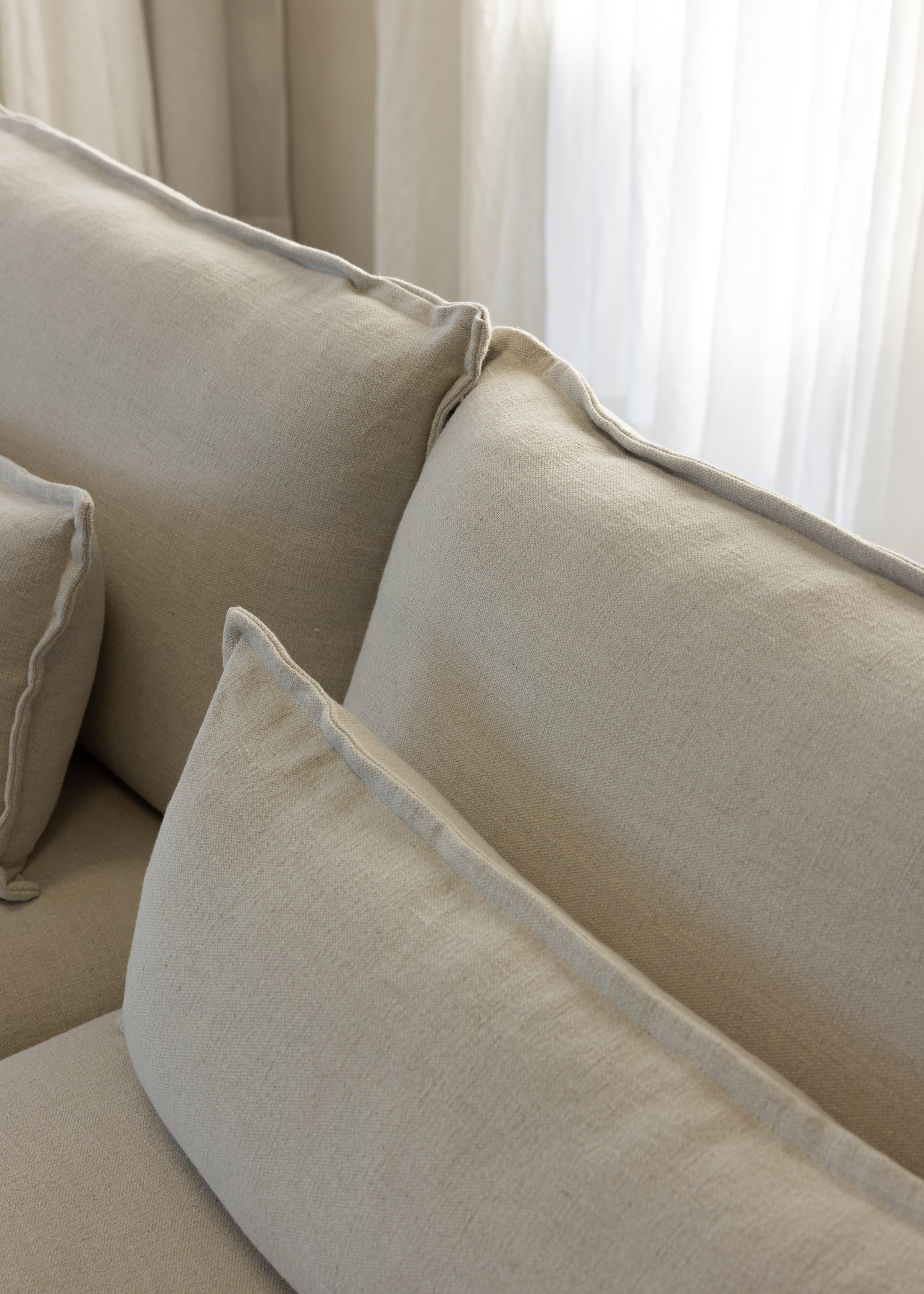 Benny Sectional Sofa / 2-Piece