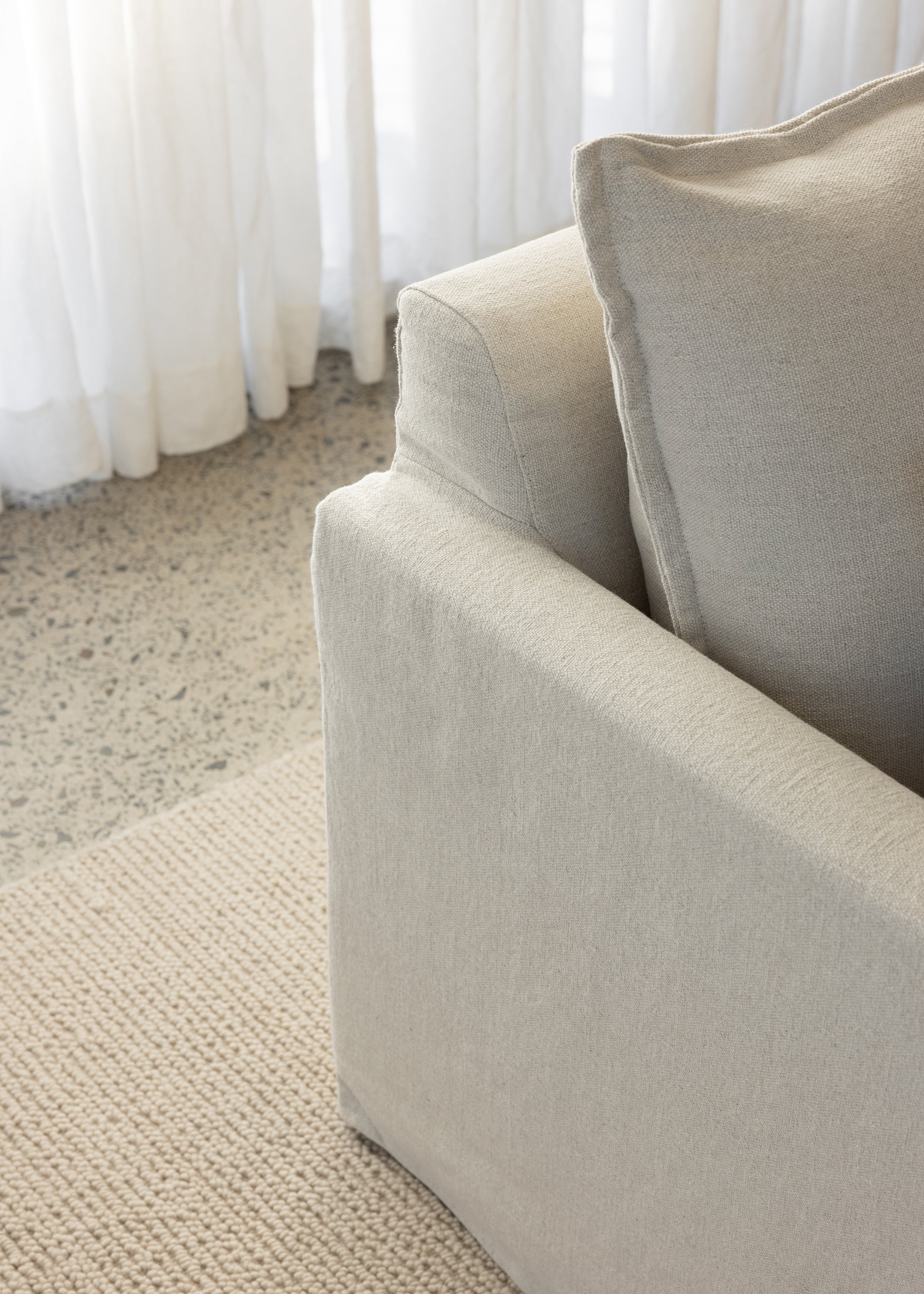 Benny Sectional Sofa / 2-Piece