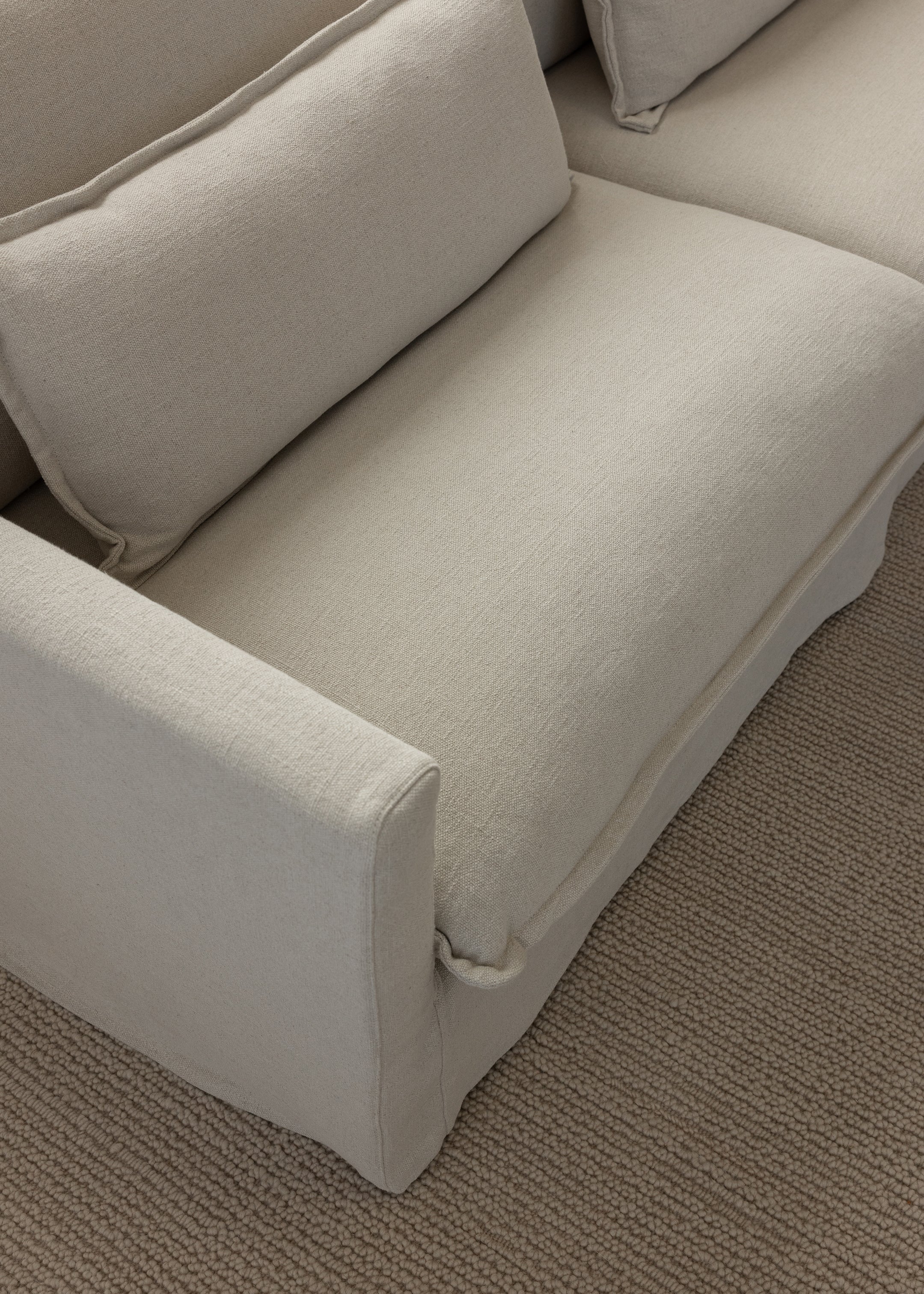 Benny Sectional Sofa / 4-Piece Ottoman