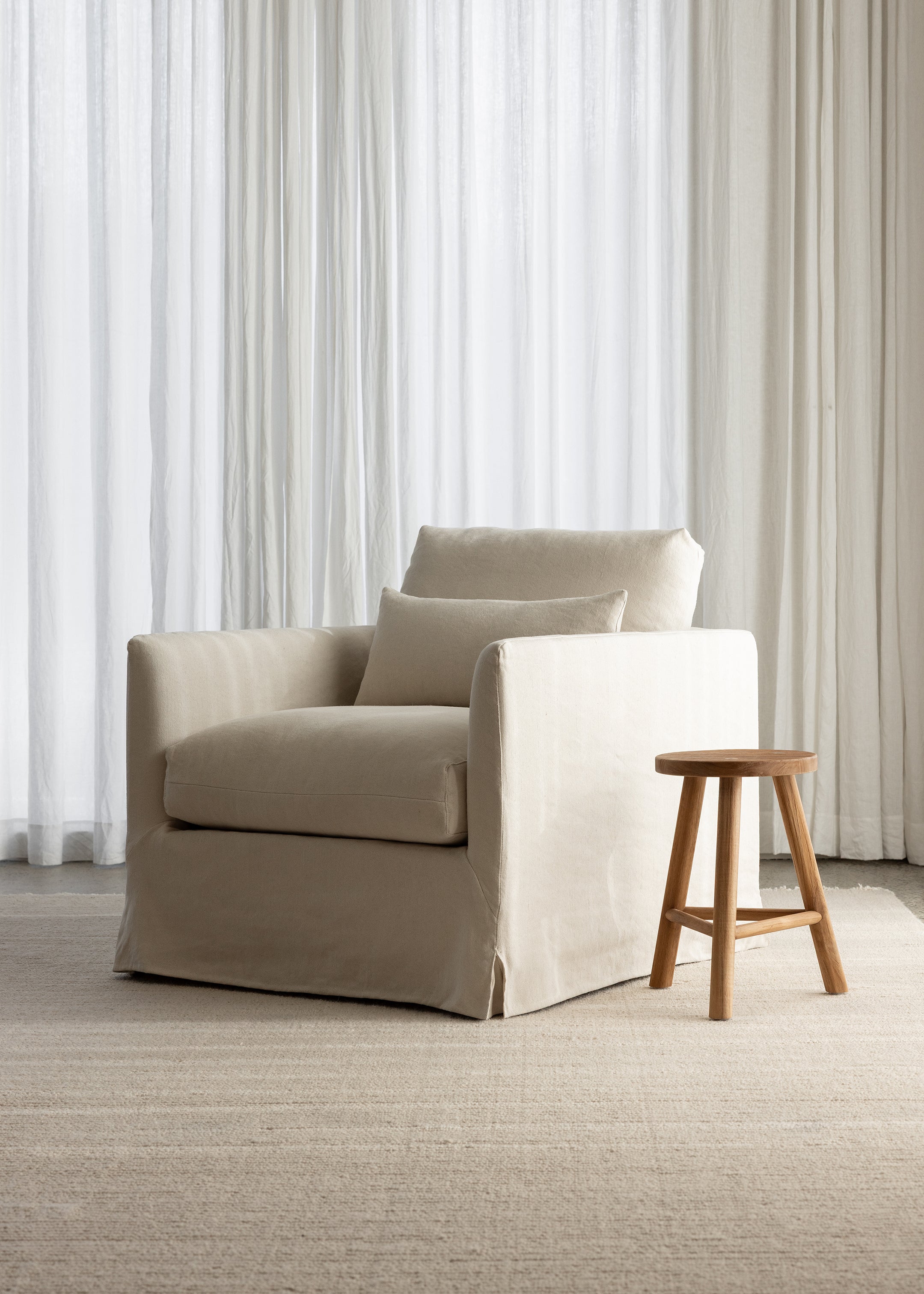 Celine Armchair / Natural
