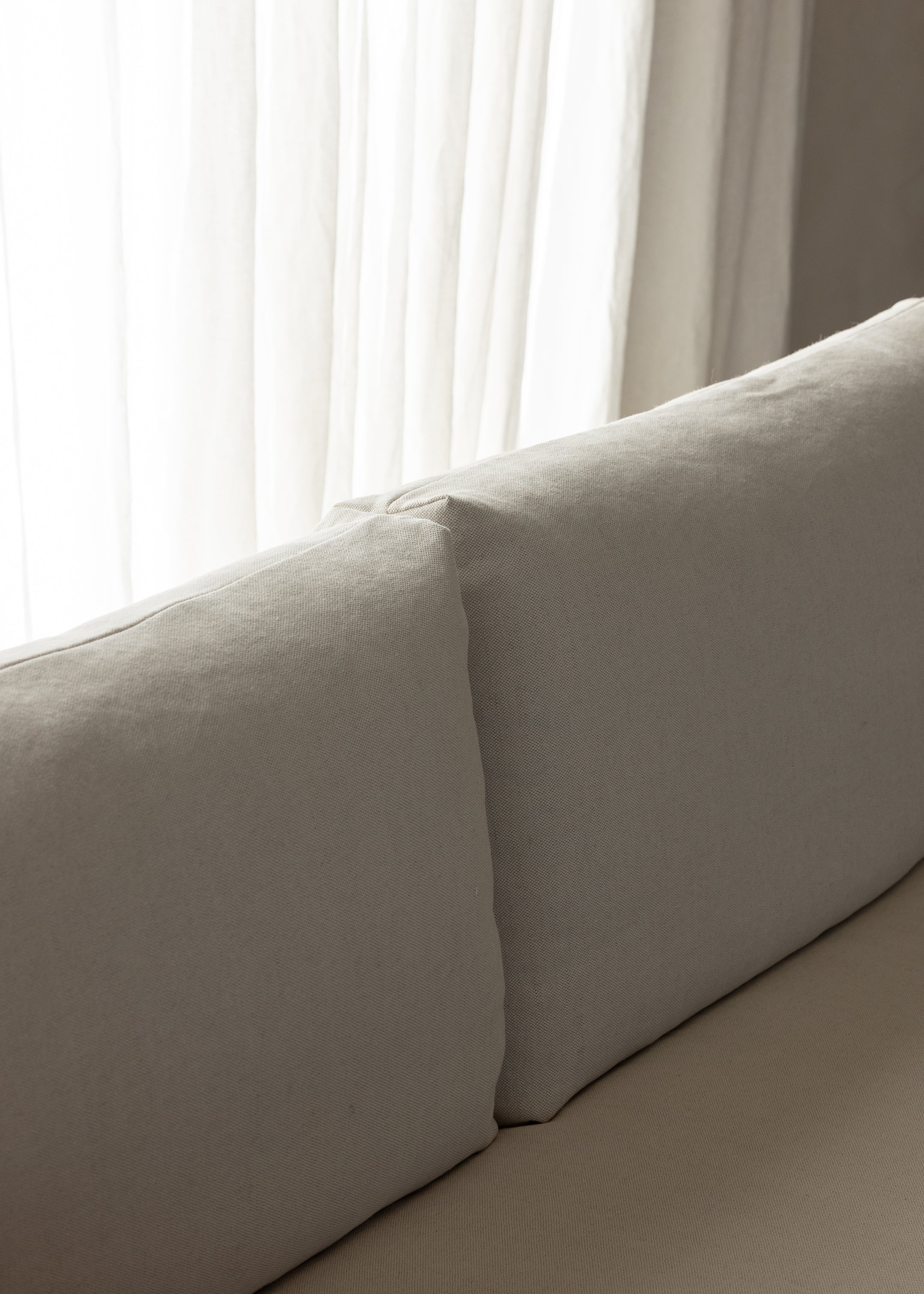 Benny Sectional Sofa / 2-Piece