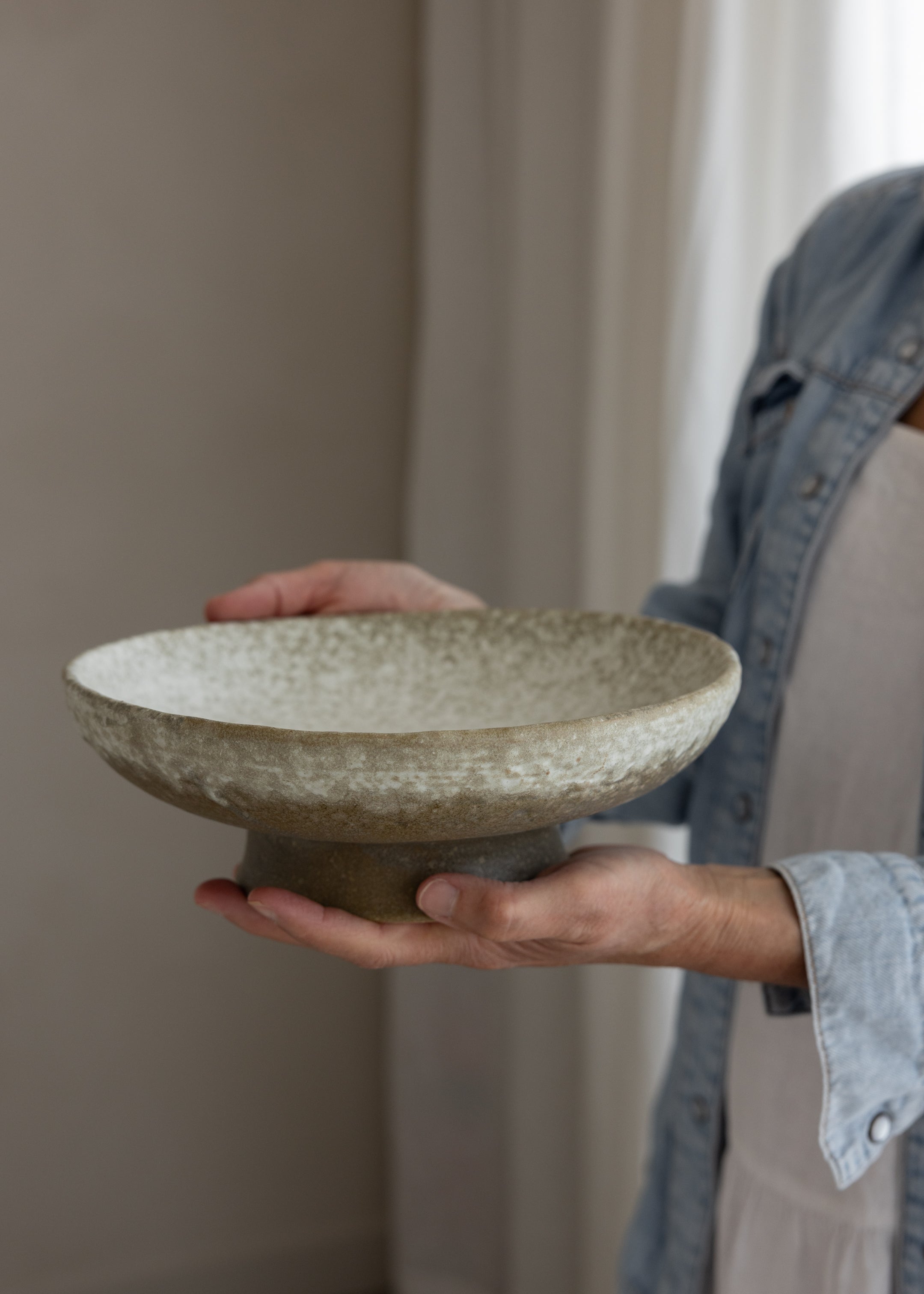 Dusk Stoneware Raised Platter