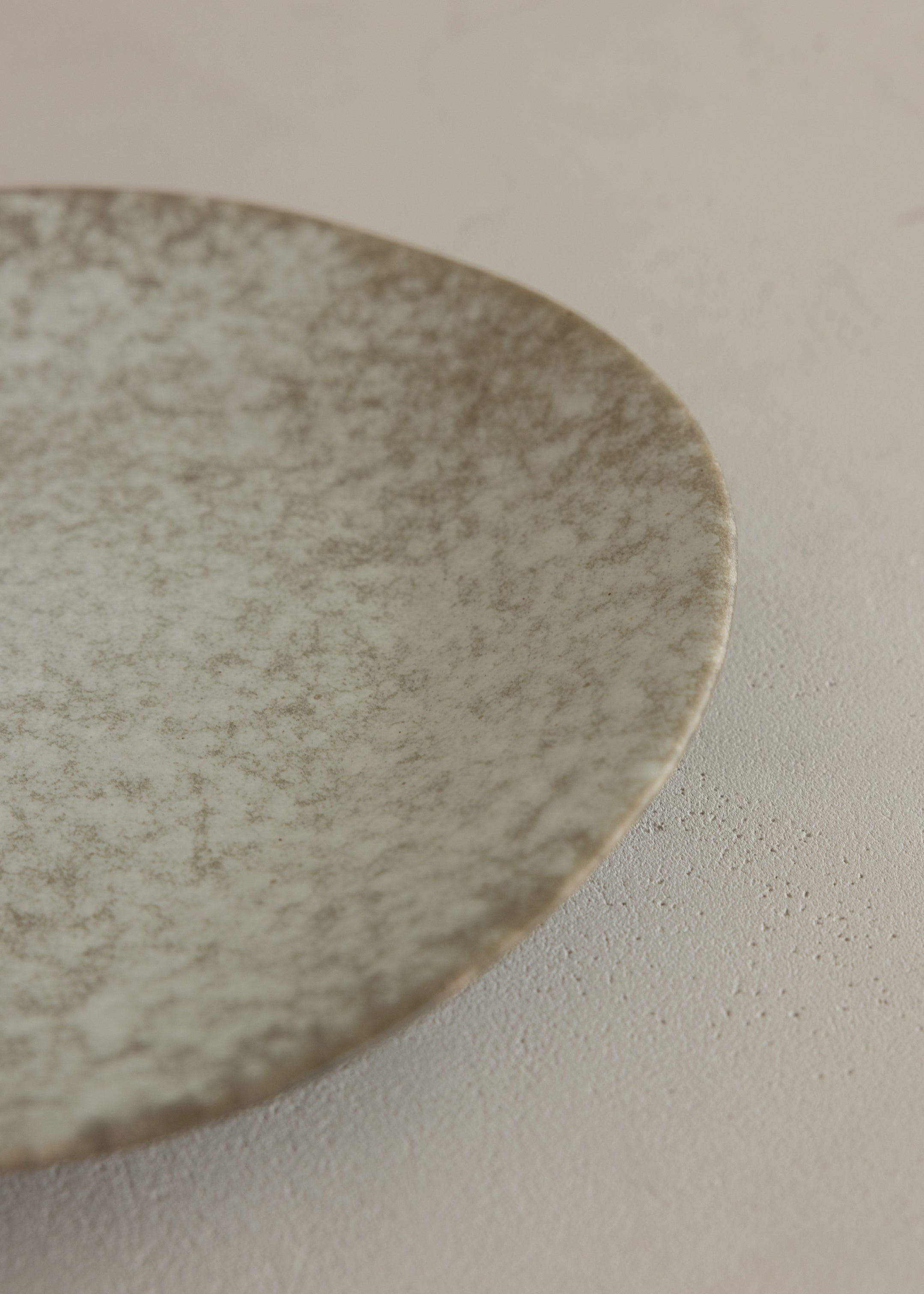 Dusk Stoneware Round Platter