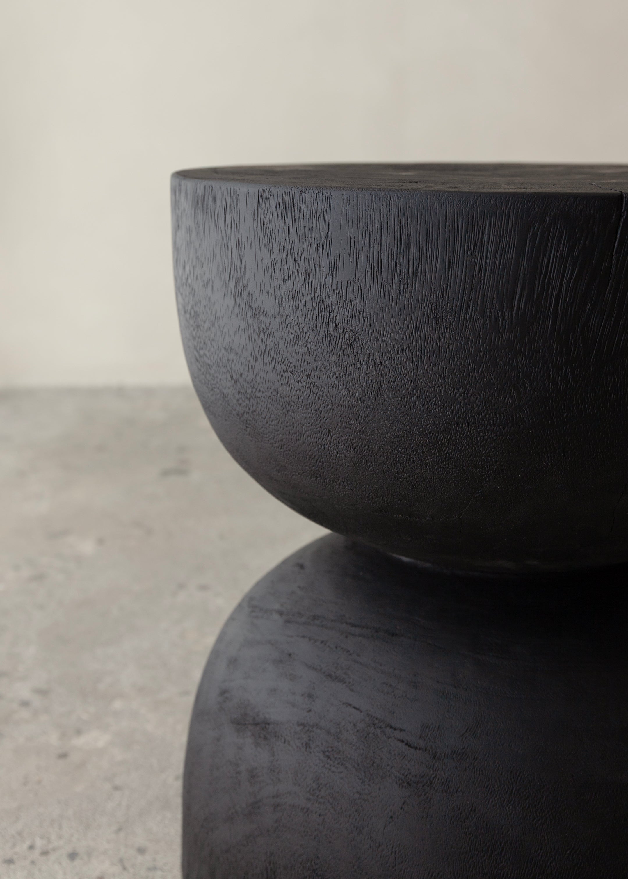 Flora Stump / Black