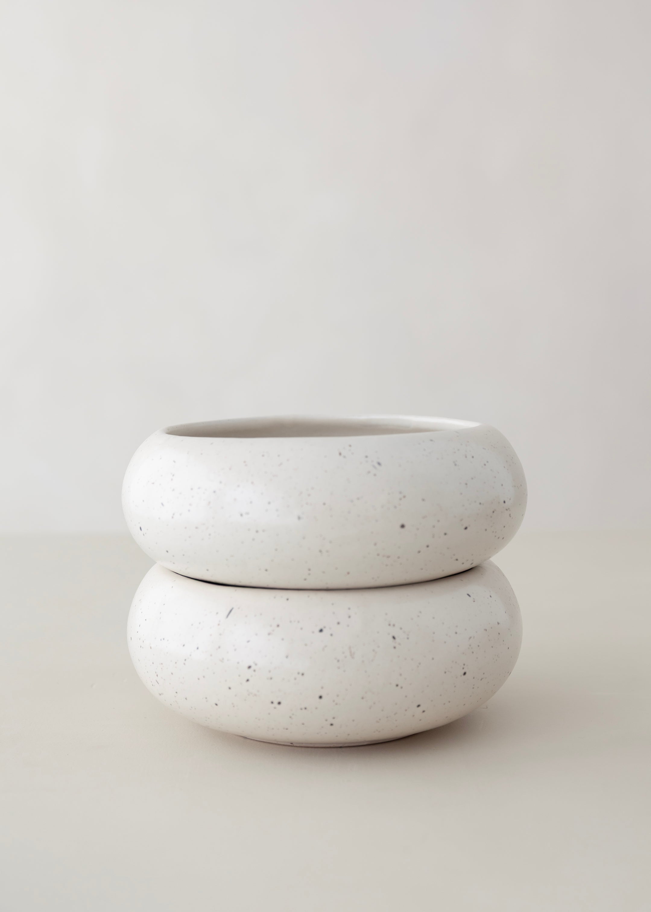 Giri Bowl / Speckled White