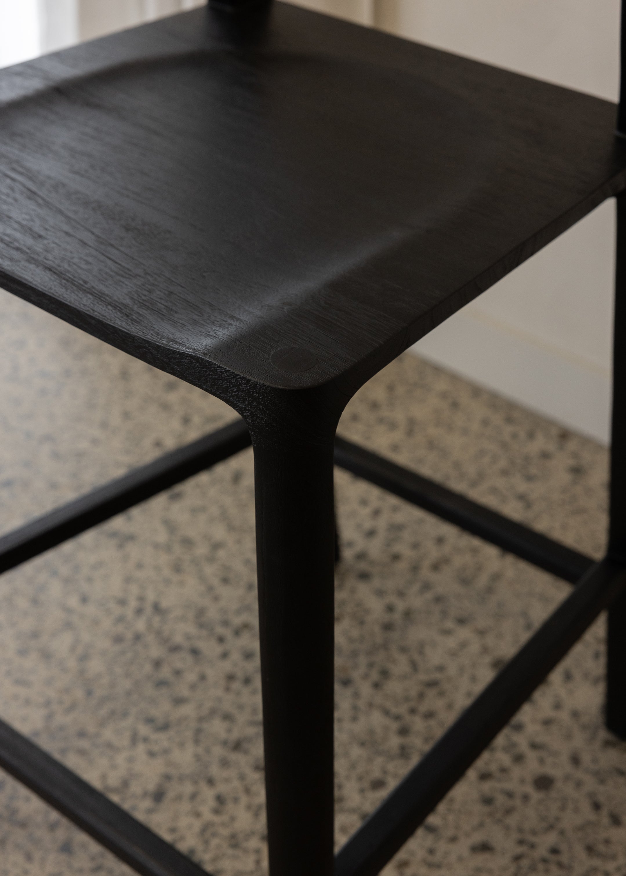 Glide Luxe Stool / Black