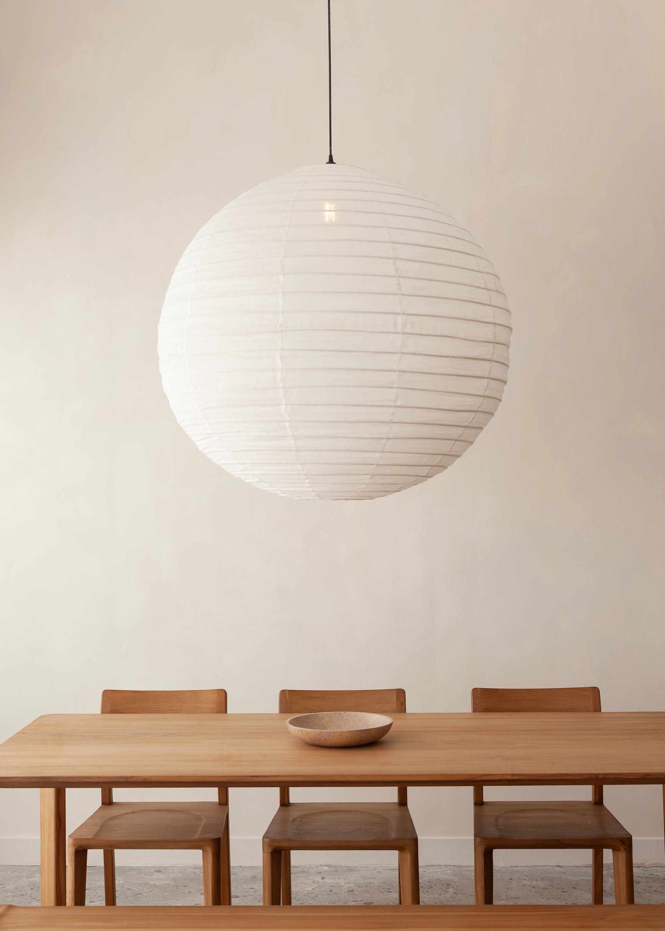 Globe Linen Lantern / Off  White