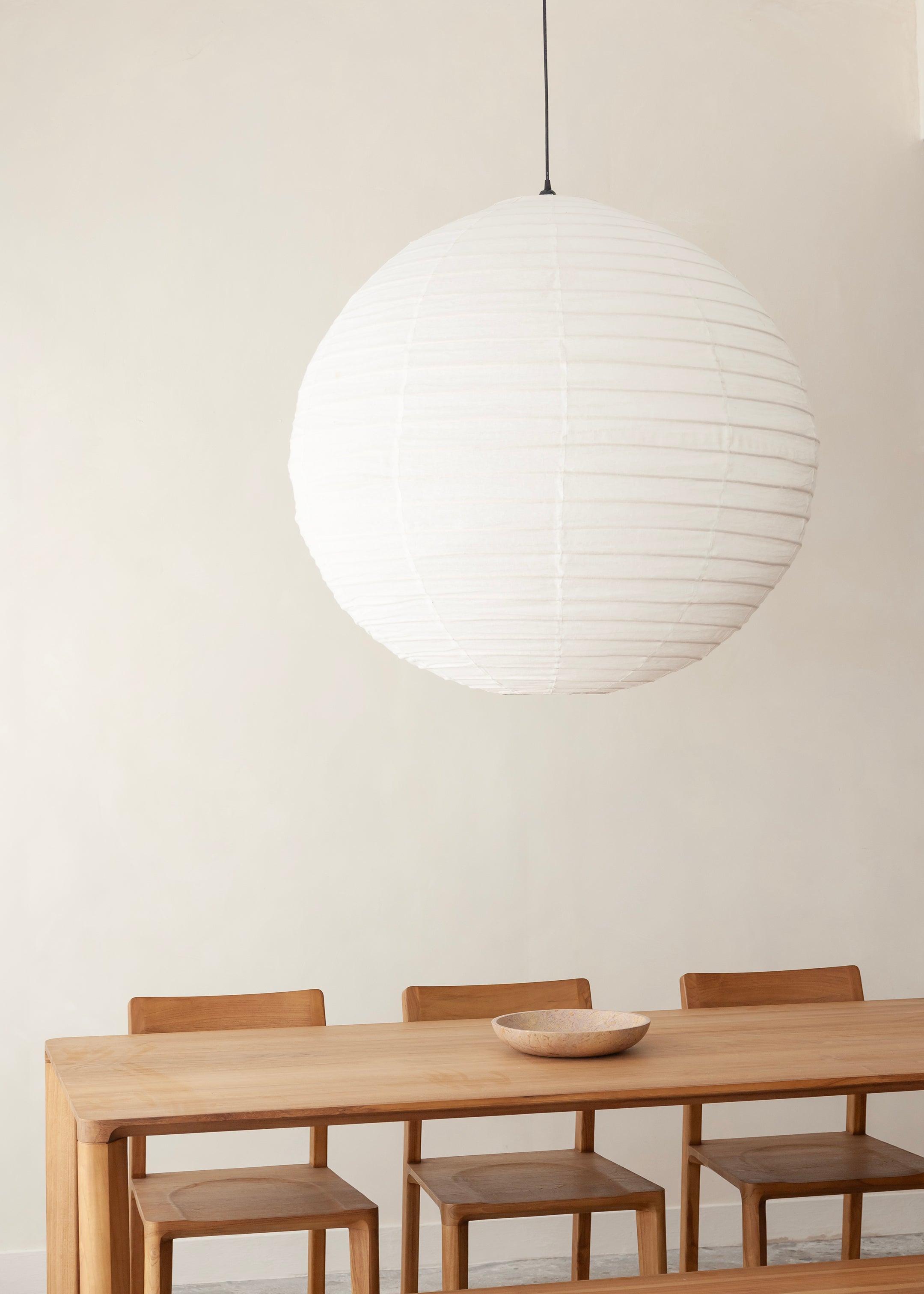 Globe Linen Lantern / Off  White