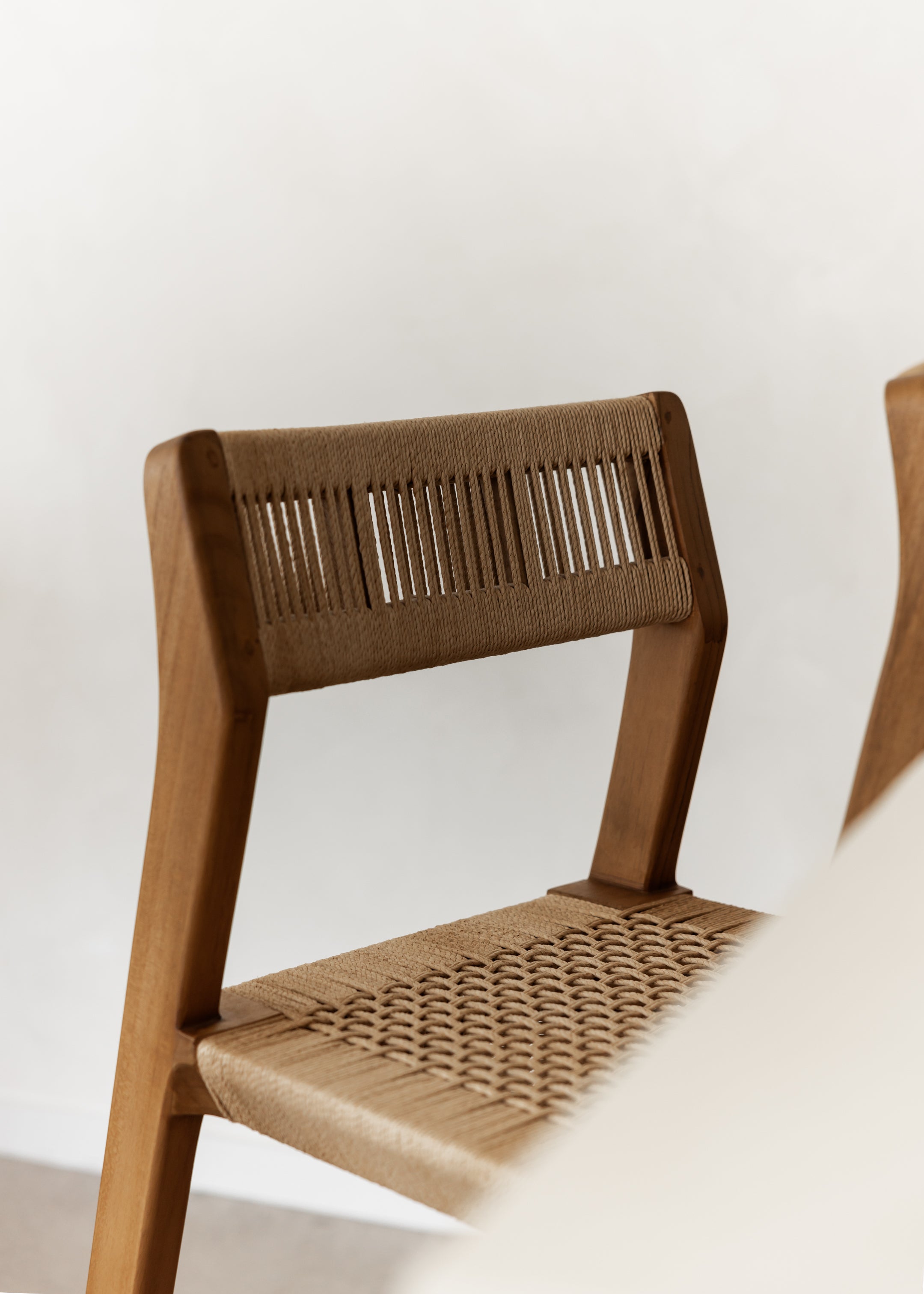 Glide Luxe Bar Stool / Natural Loom