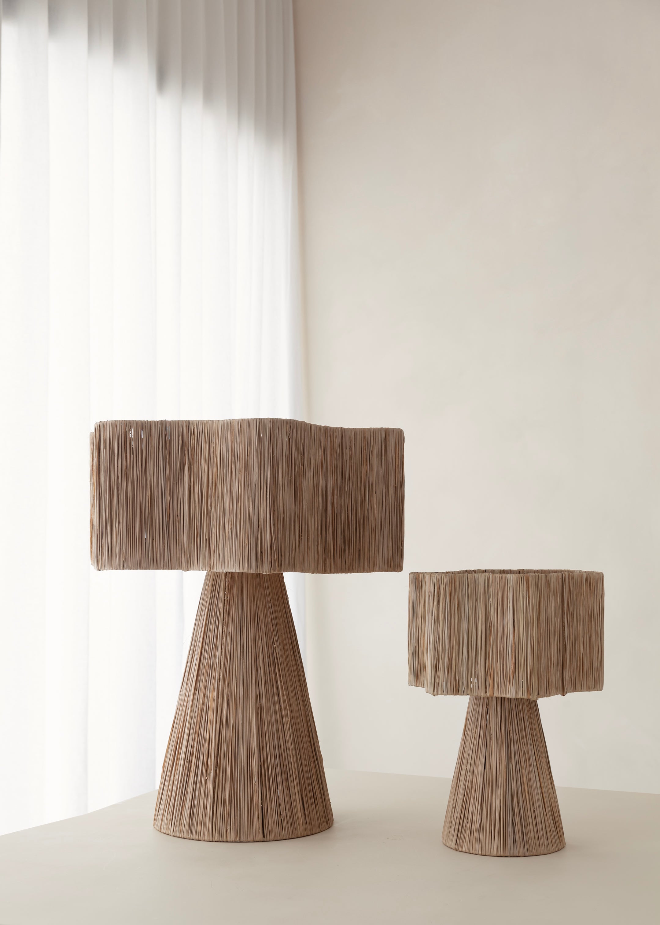 Halo Raffia Table Lamp