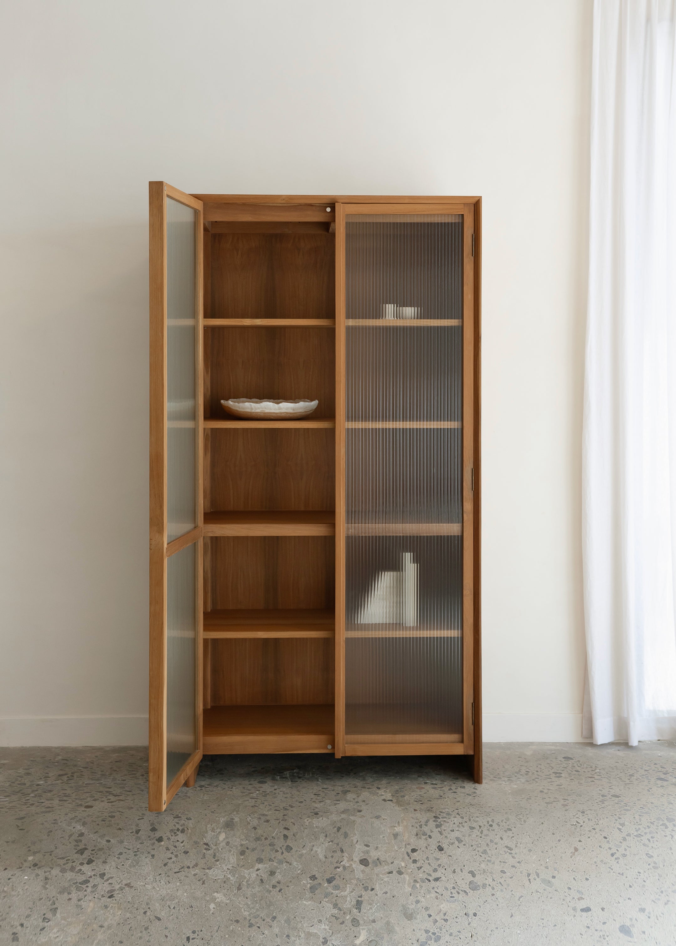 Jasper Glass Cabinet / High