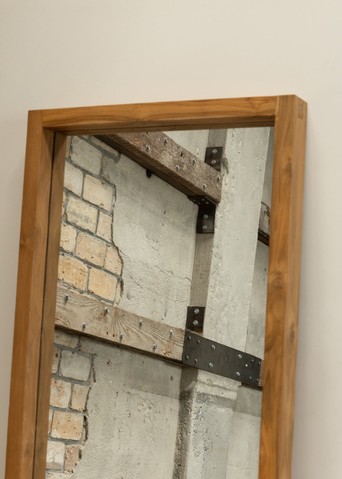 Juno Mirror