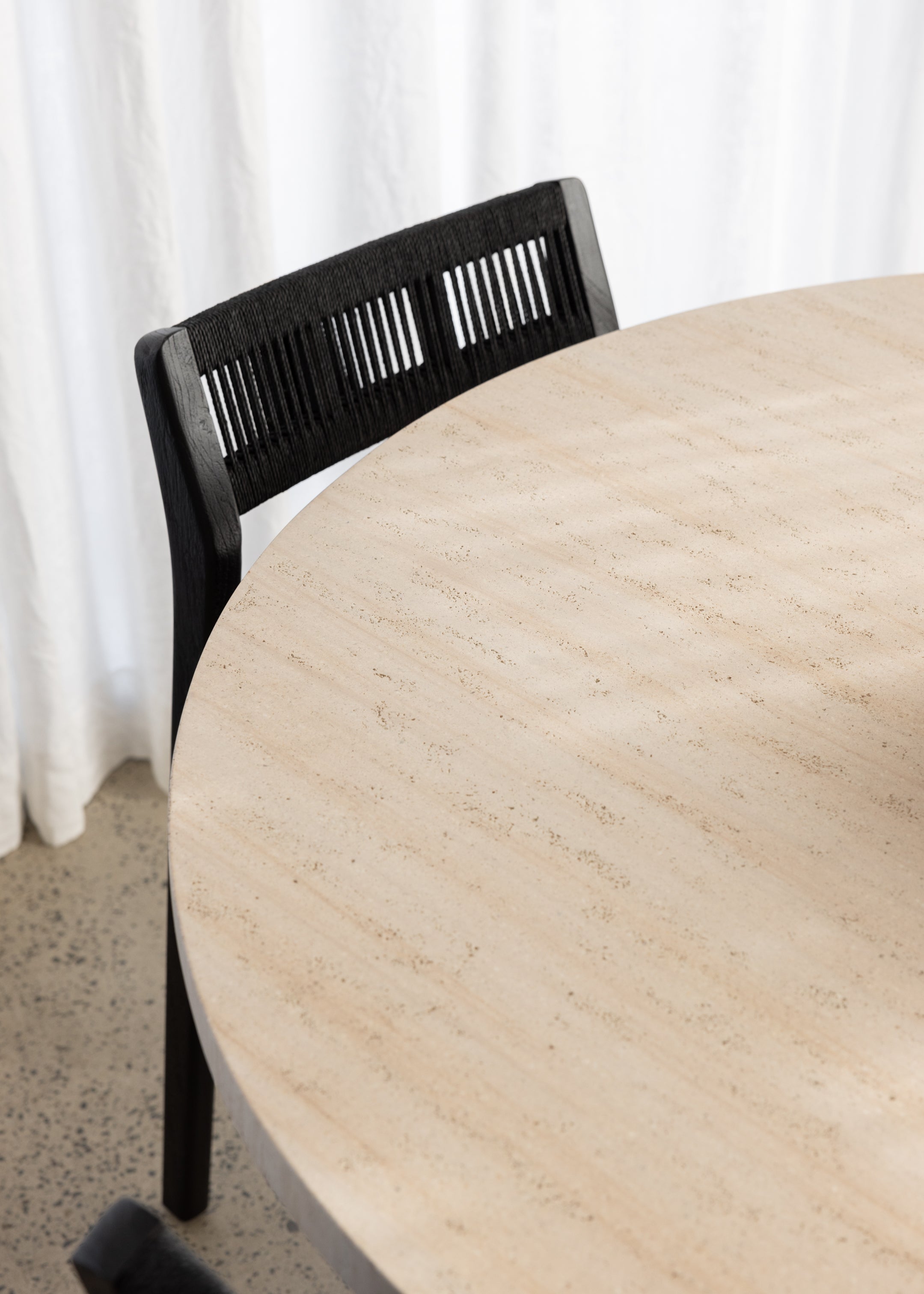 Maru Dining Table 120