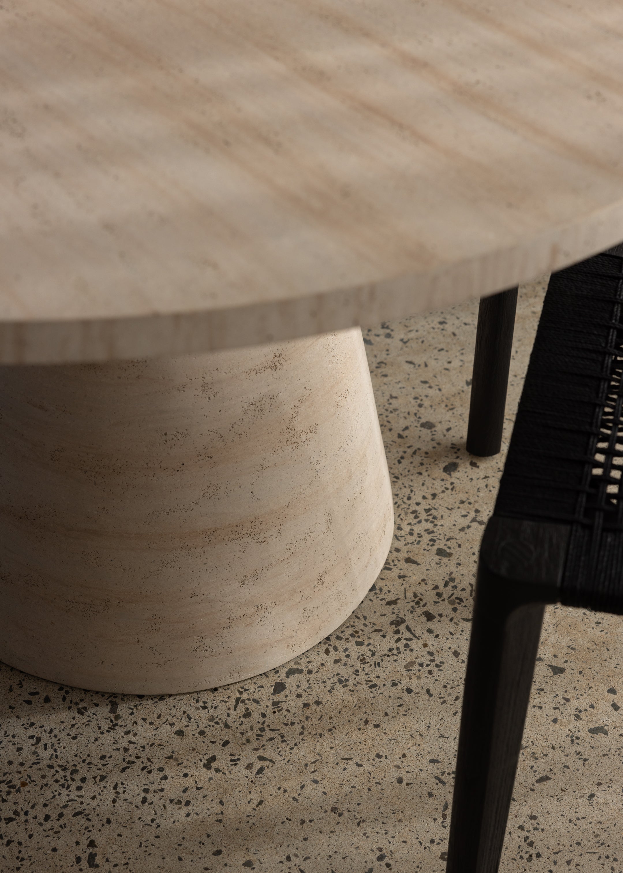 Maru Dining Table 120