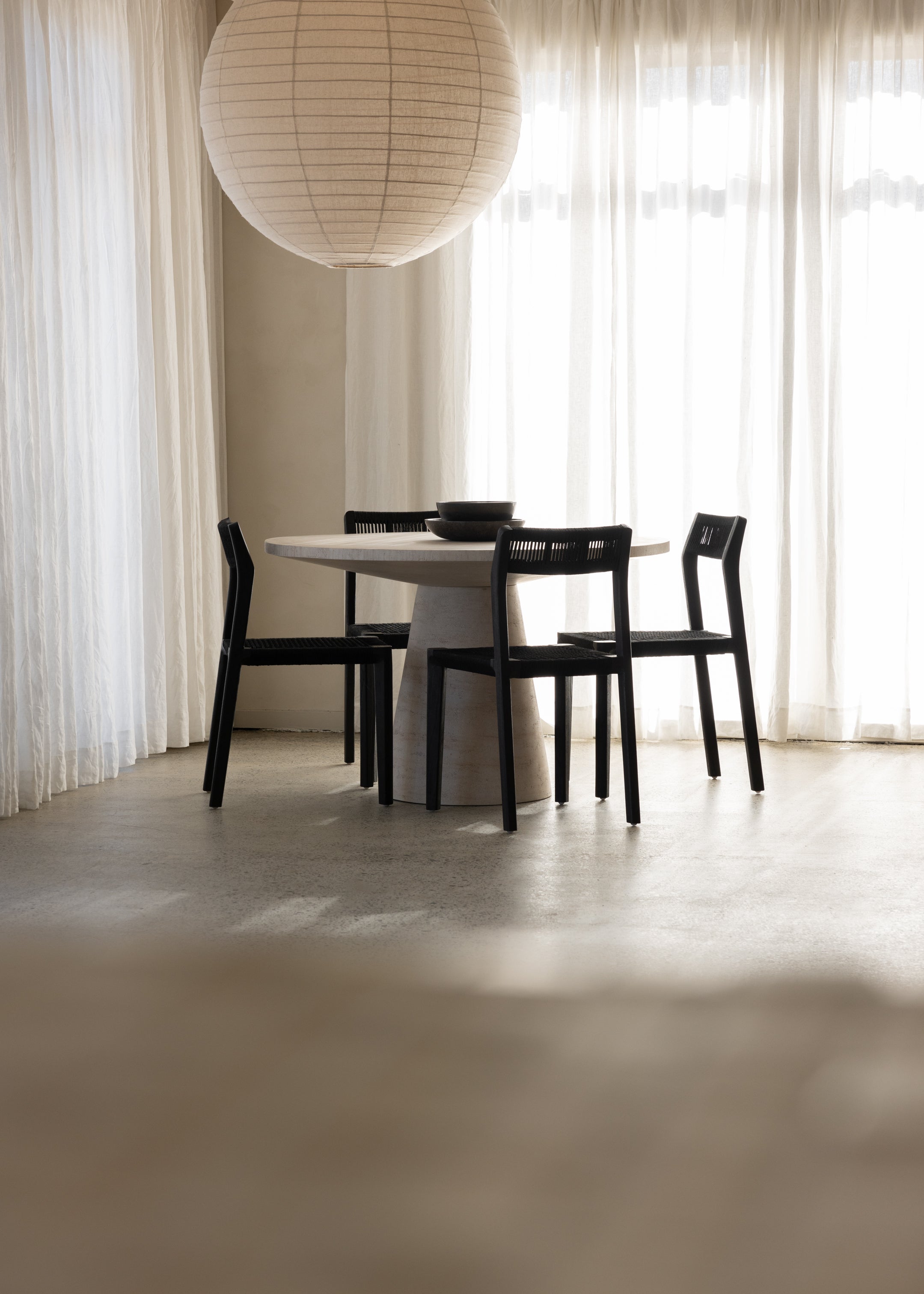 Maru Dining Table 120