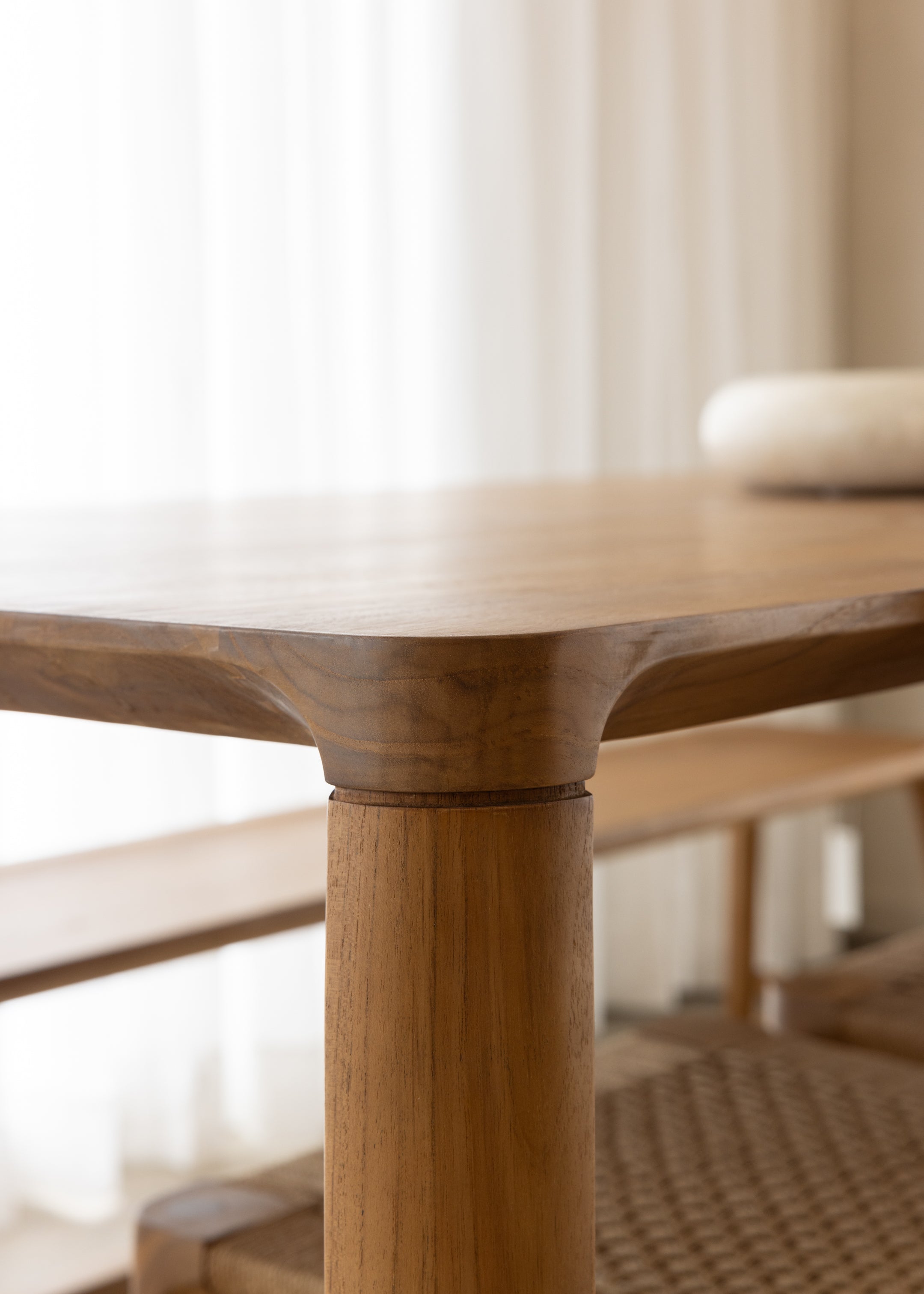 Glide Dining Table 200 / Natural