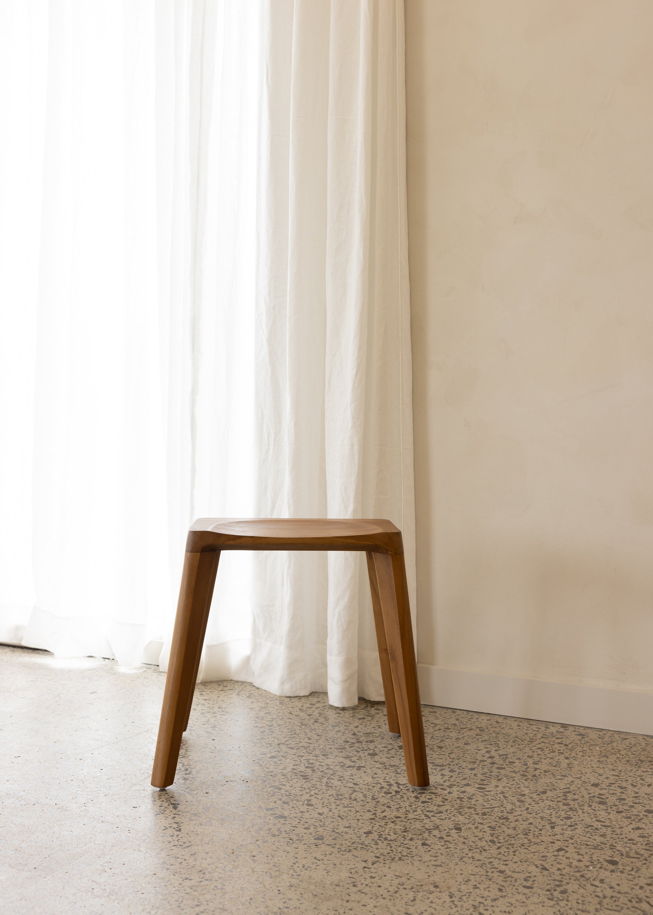 Glide Low Stool / Natural
