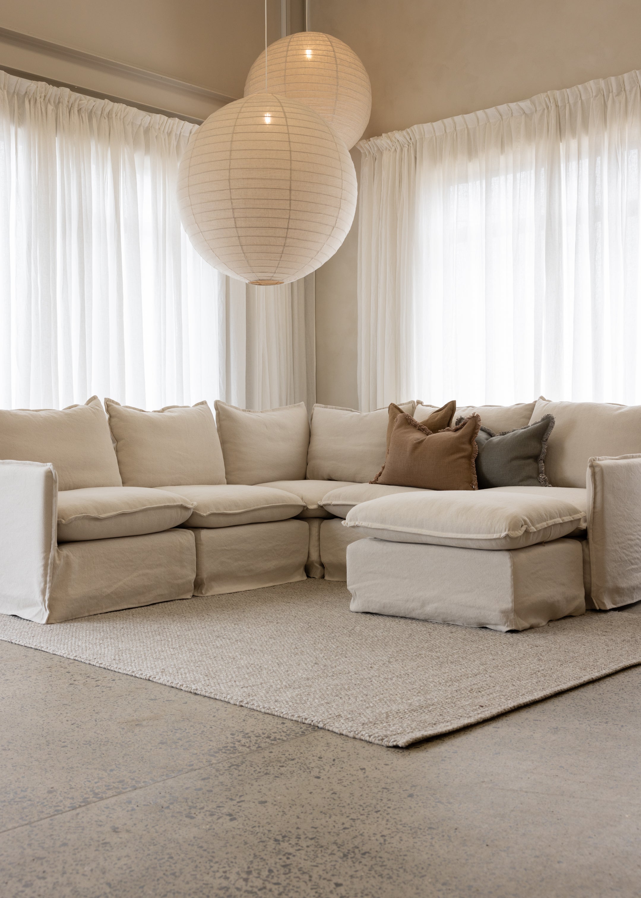 Villa Sectional Ottoman / Natural