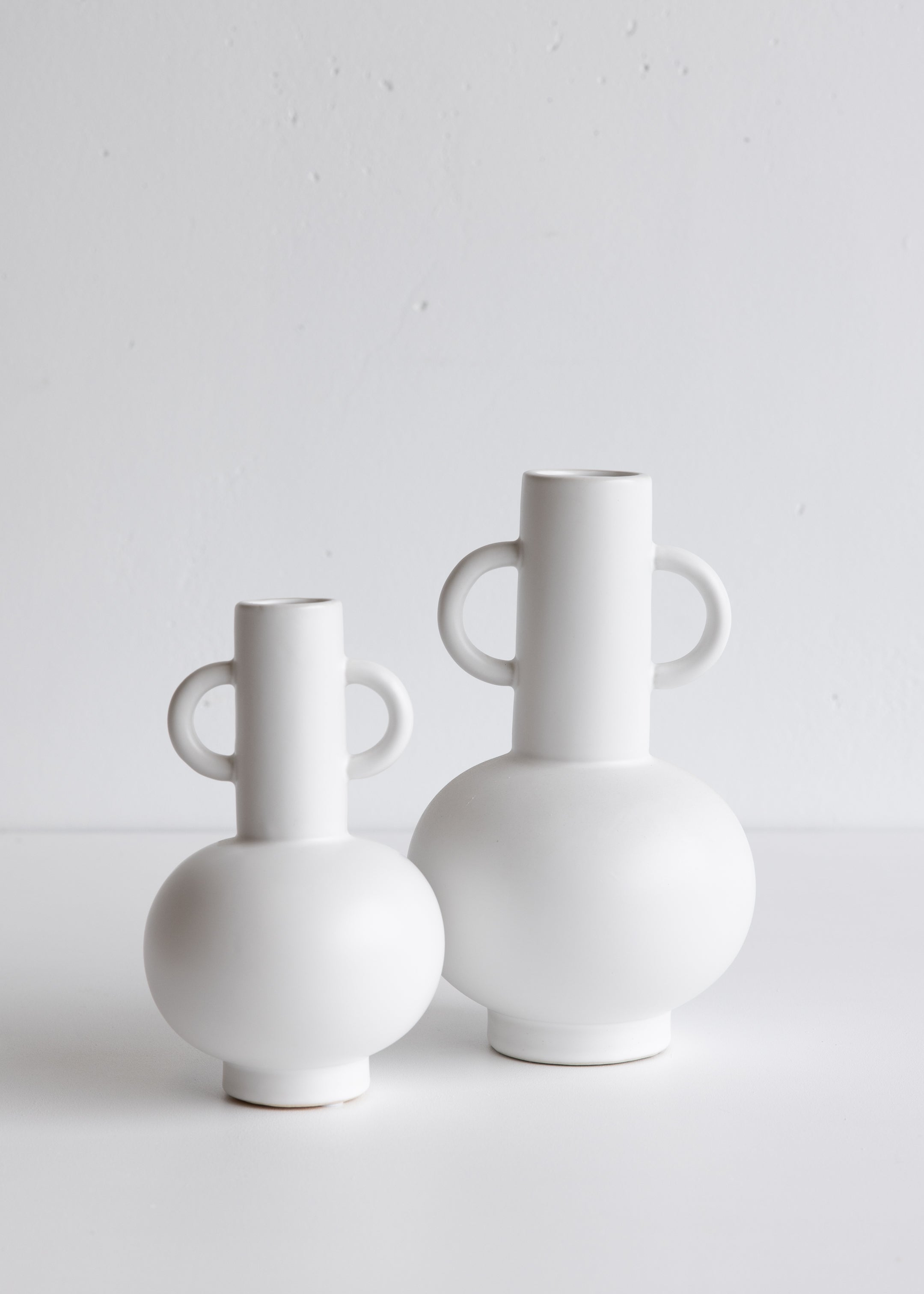 Louis Vase Small / White