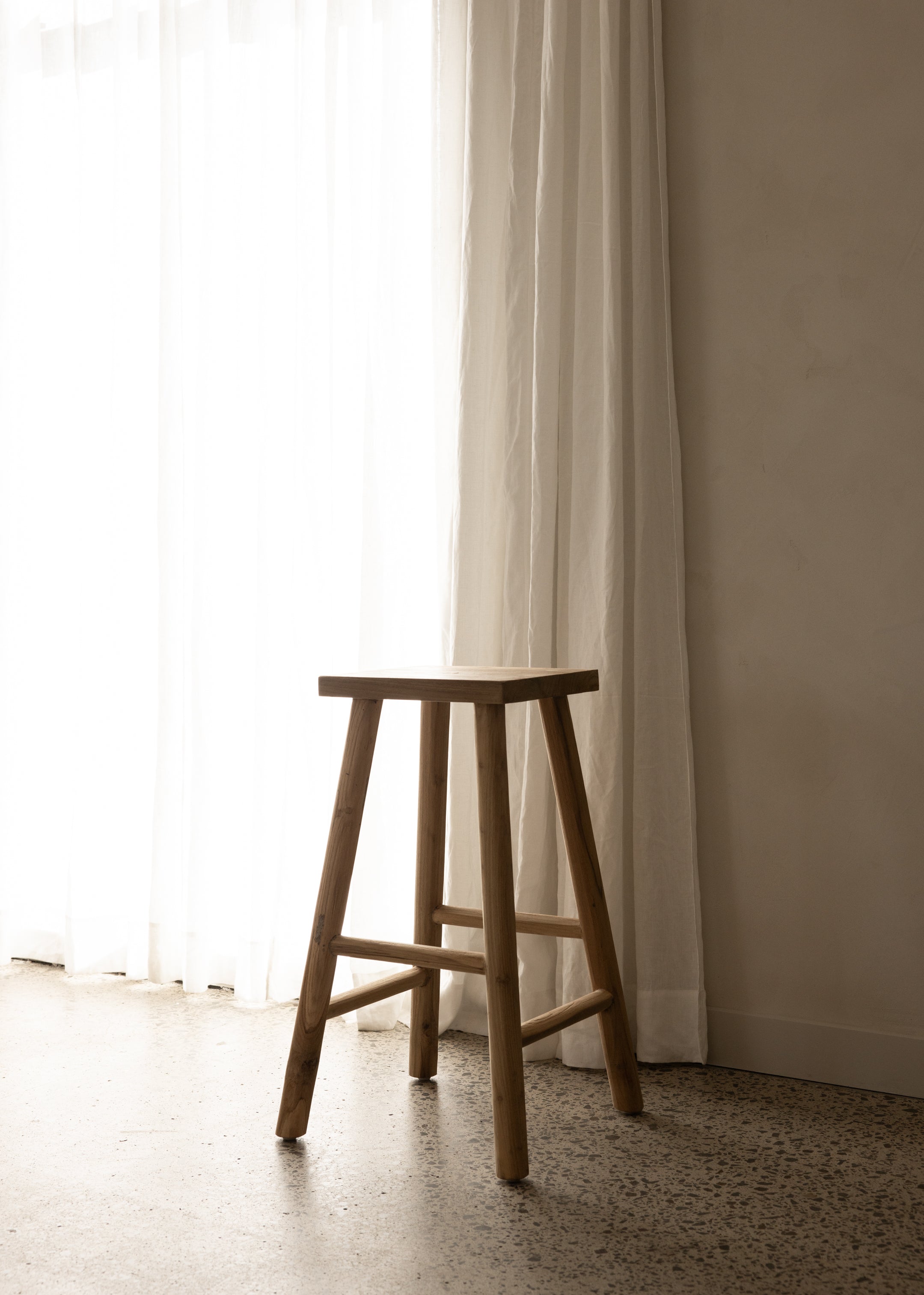 Ravi Stool / Natural